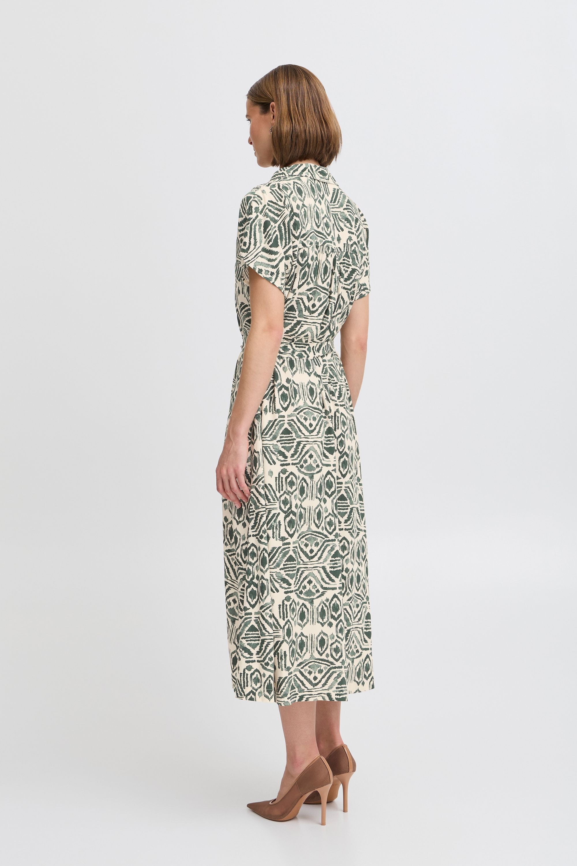 b.young Midikleid »Midikleid BYMMMJOELLA«