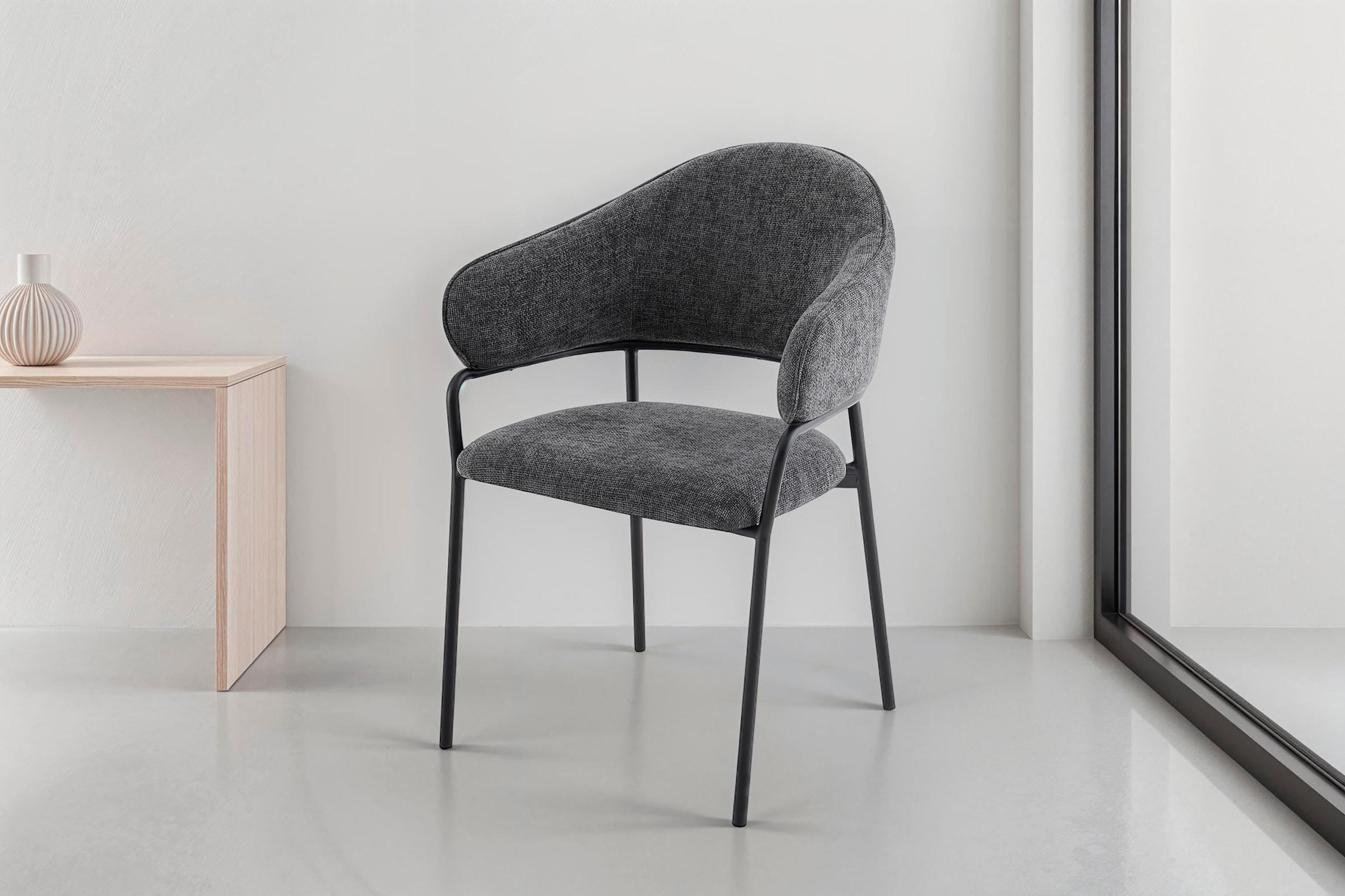 byLIVING Esszimmerstuhl »Curve« (Set) 2 Stk.moderner Stoff Stuhl mit gemütlichem Sitzkomfort, verschiedene Farben.