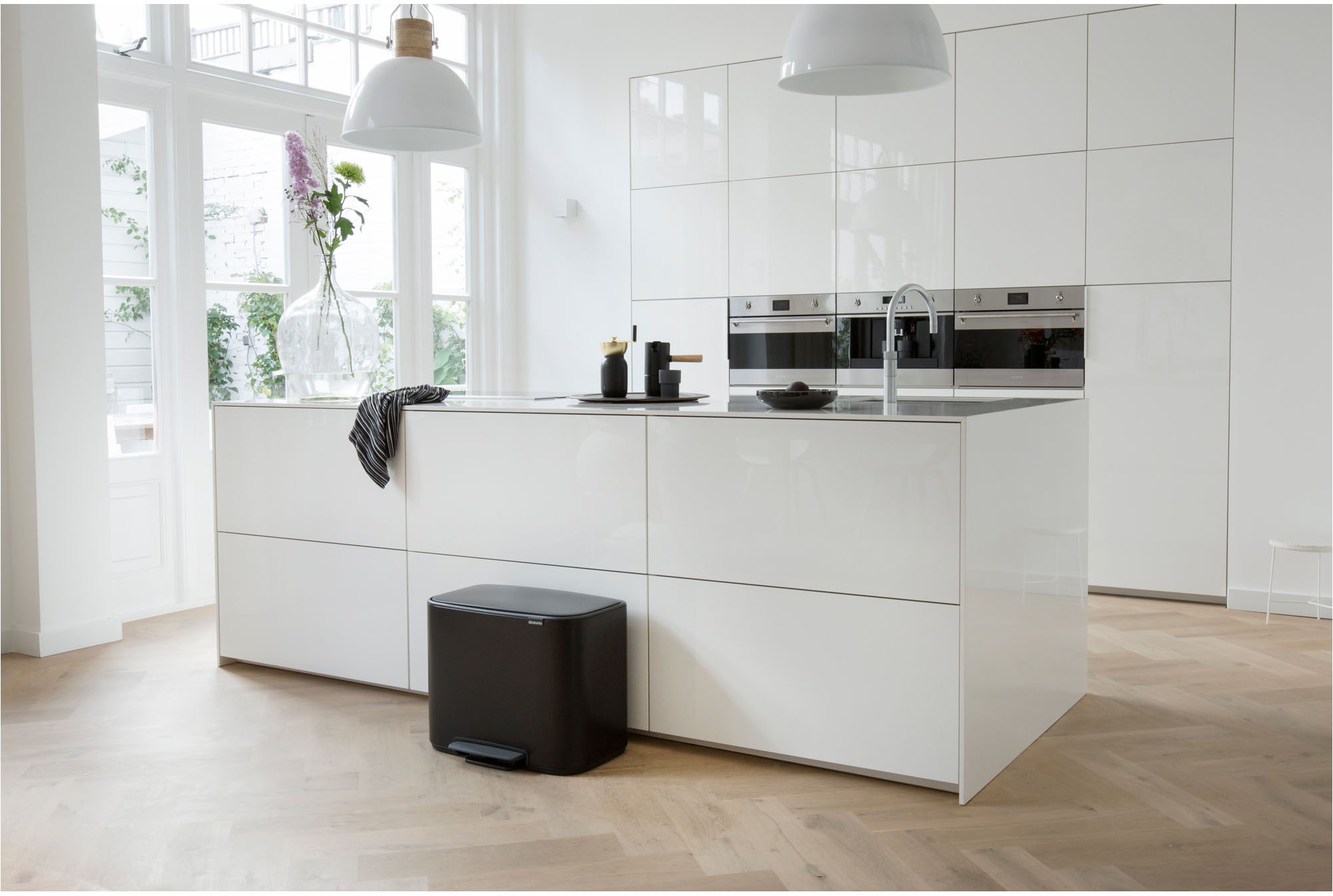 Brabantia Mülleimer »Bo Treteimer, 11 + 23L« sanft schließender Deckel, mit leichter Pedalbedienung