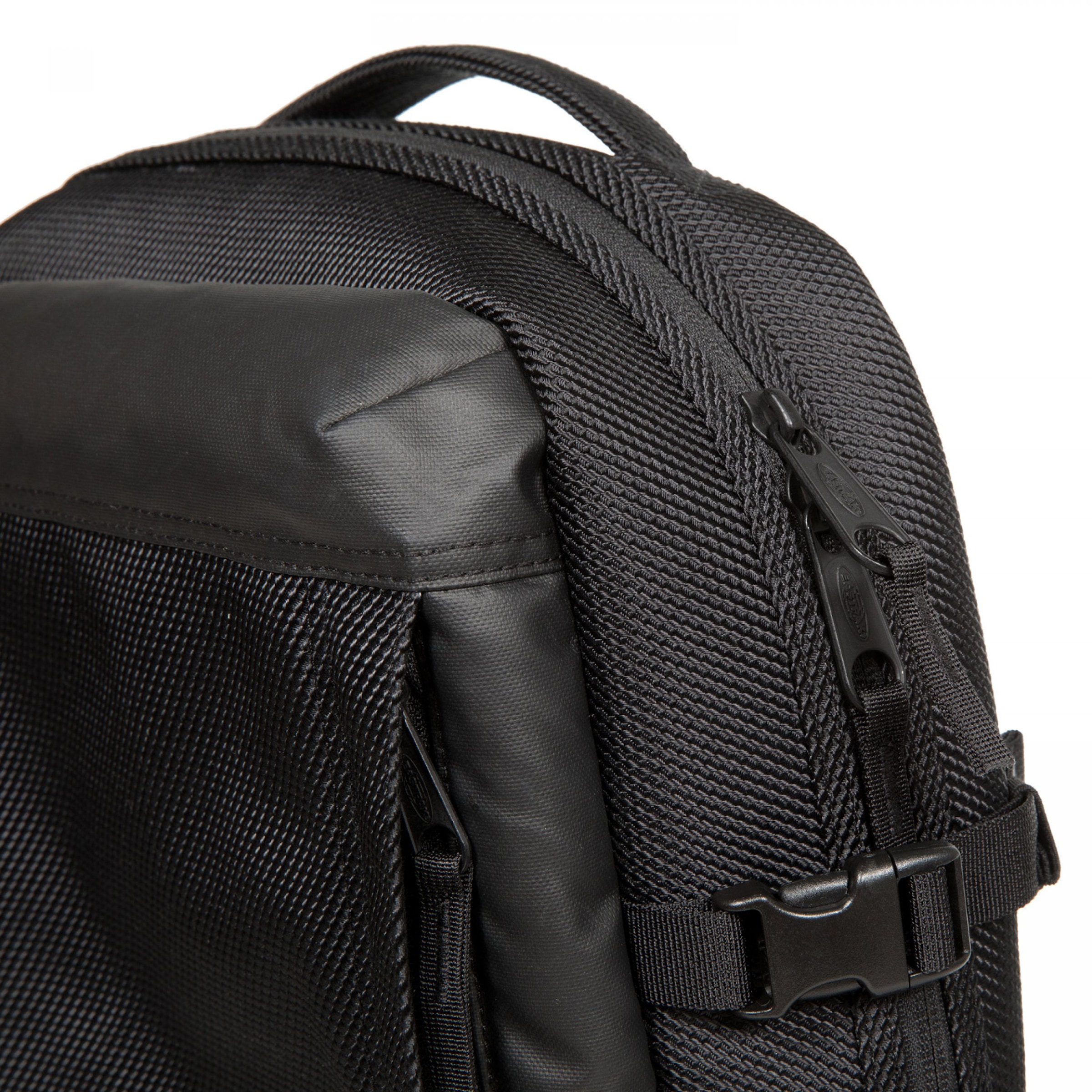 Eastpak Laptoprucksack »TECUM M«, enthält recyceltes Material (Global  Recycled Standard) bei ♕