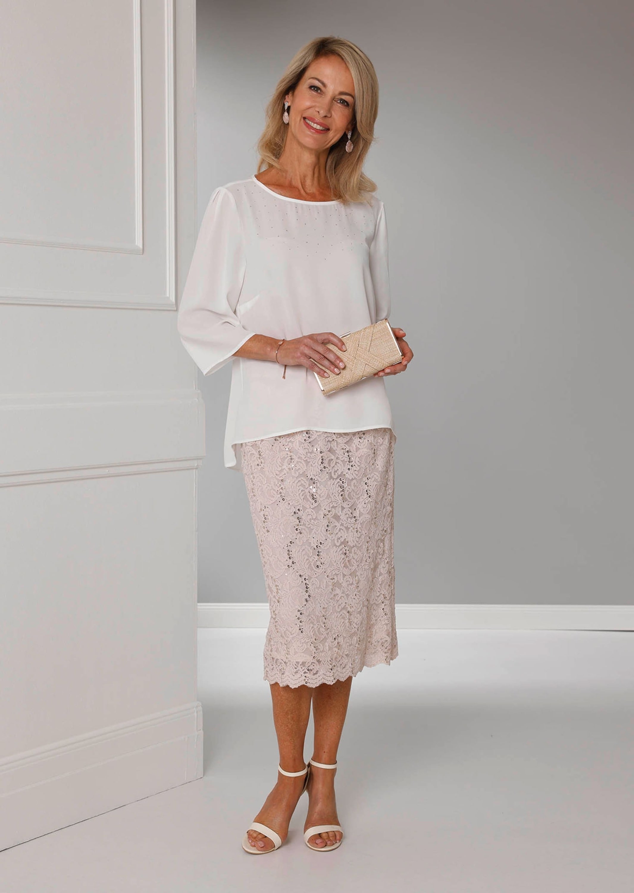 GOLDNER Kurzarmbluse »Elegante Bluse aus Chiffon mit Glitzersteinen« Ohne