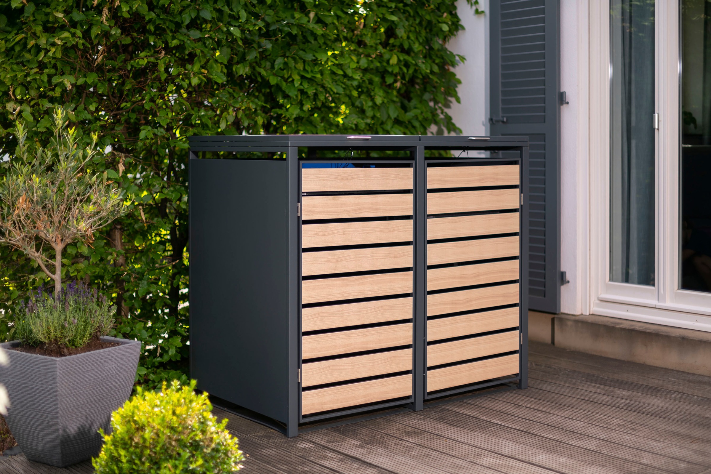 WESTMANN Mülltonnenbox »für 2 Mülltonnen à 240 l«, HxBxT: 116x132x80cm, mit Gasdruckfedern und Deckeldämpfern