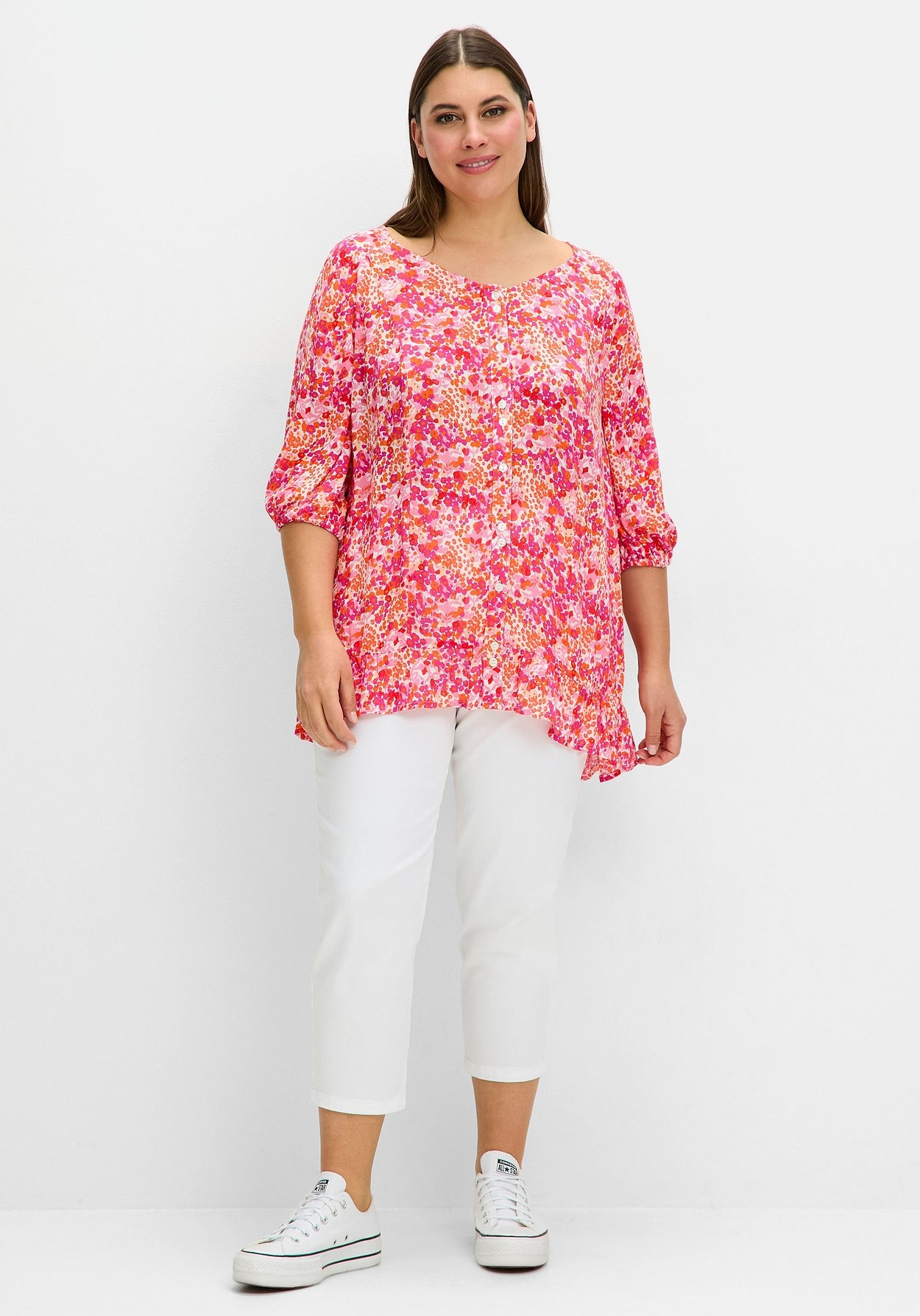 Sheego Druckbluse »Crêpe-Bluse mit weitem Ausschnitt und Volant am Saum«
