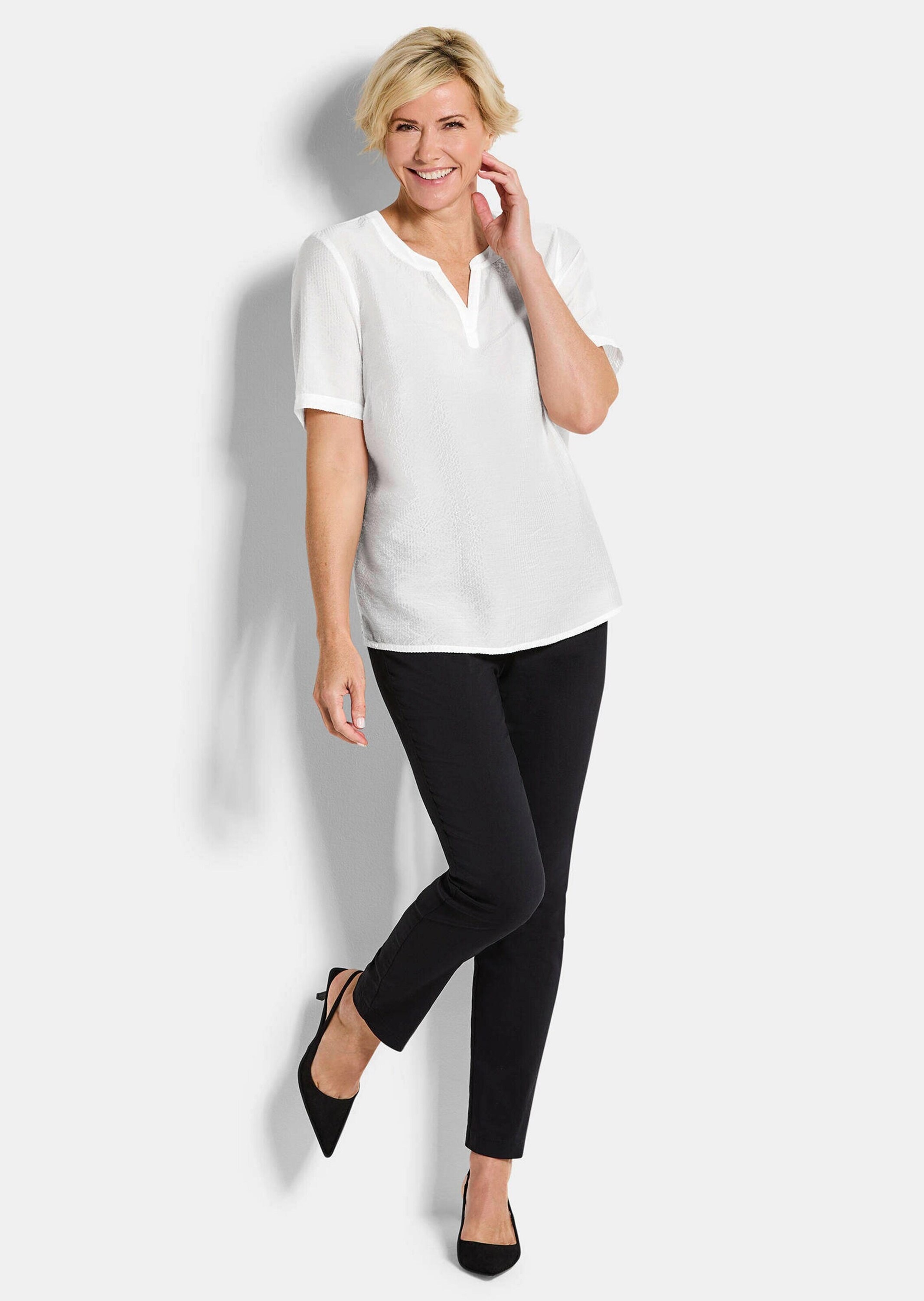 GOLDNER Schlupfbluse »Kurzgröße Blusenshirt mit feiner Streifenstruktur« figurschmeichelende Schnittführung