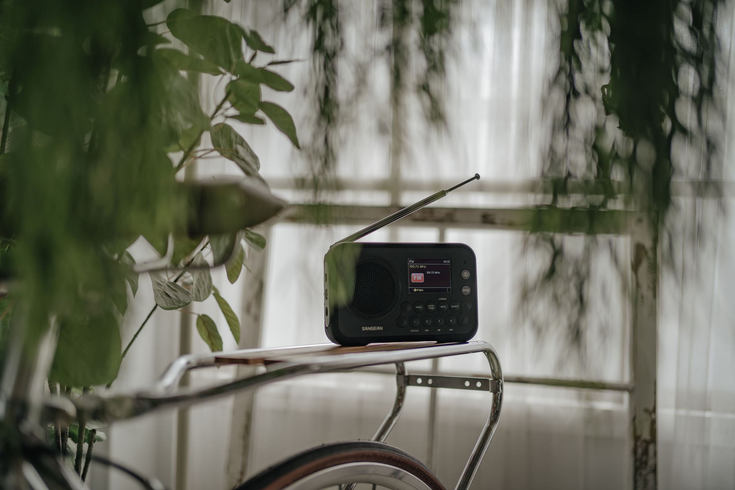 Sangean Digitalradio (DAB+) »SANGEAN DPR-76BT«, (Bluetooth FM-Tuner mit RDS-Digitalradio (DAB+)