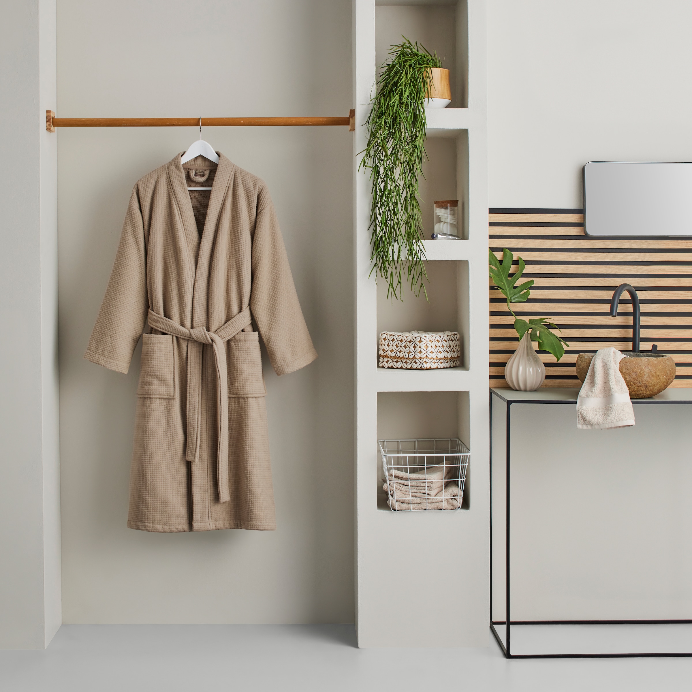 my home Unisex-Bademantel »Merida, Waffelpiqué, Premium Qualität, 500 g/m², Morgenmantel«, (1 St.), Hotelbademantel, dicke Qualität, S-2XL, auch ideal für Sauna & Spa