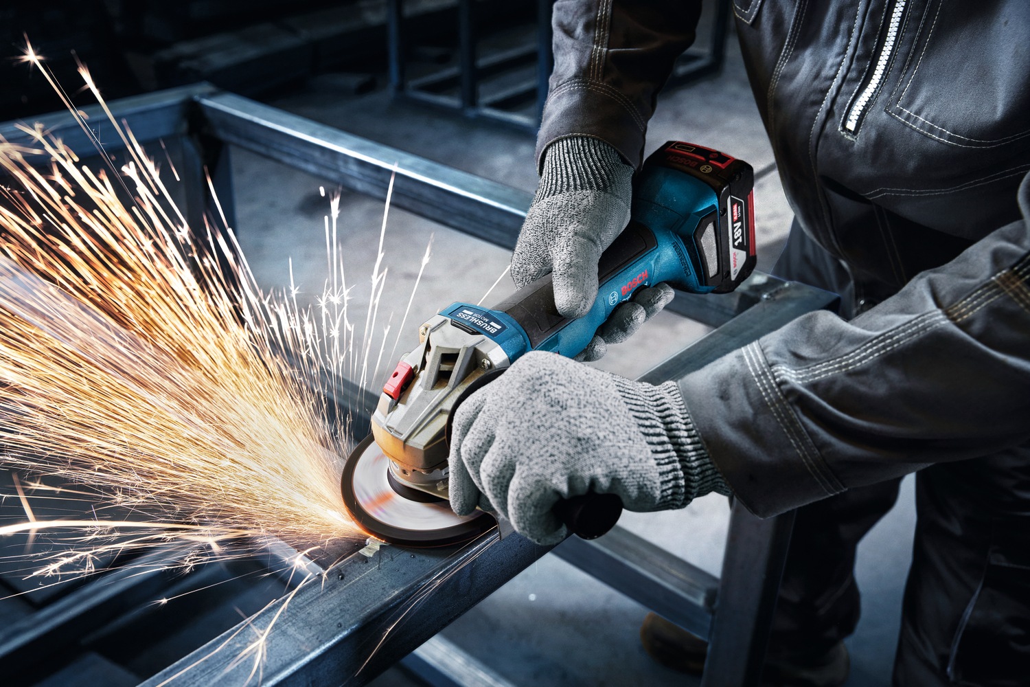 Bosch Professional Akku-Winkelschleifer »»GWS 18V-8««, Inkl. 2x Akku GBA 18V 5,0Ah, in L-BOXX 136