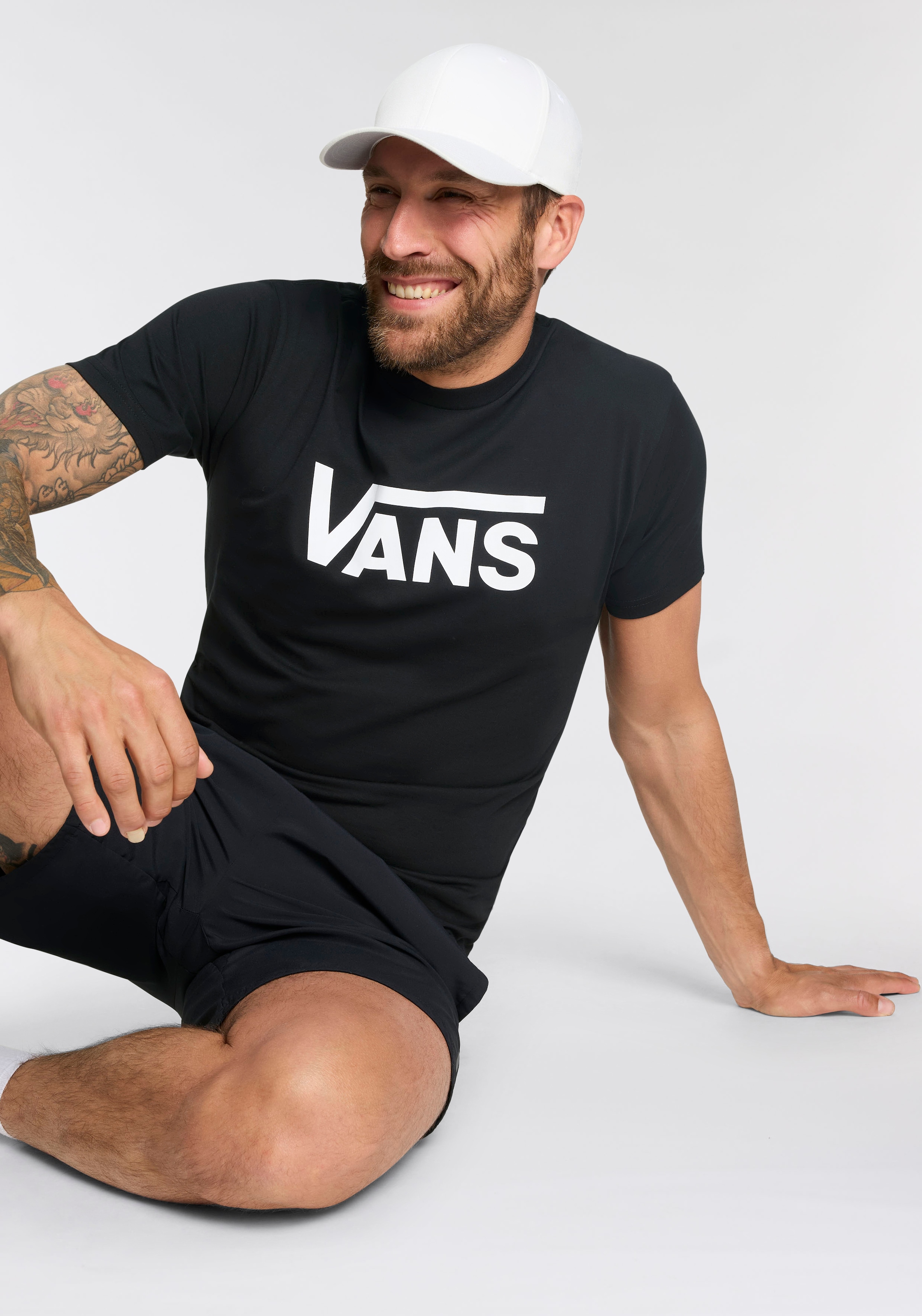 Vans T-Shirt »MN VANS CLASSIC«, Basic T-Shirt mit großem Logoprint