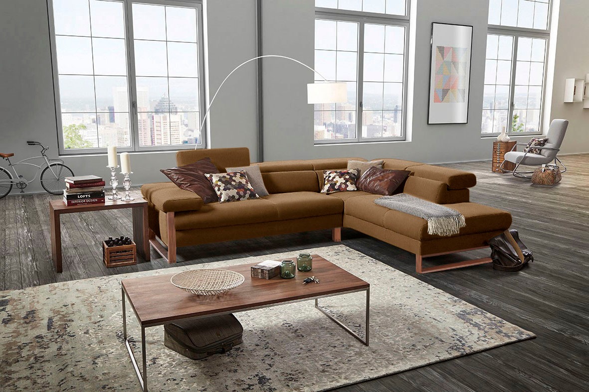 W.SCHILLIG Ecksofa »finn, Designsofa mit tollem Sitzkomfort, bequem, L-Form«, German Design Award 2016, Fußgestell Nussbaum natur, Breite 281 cm