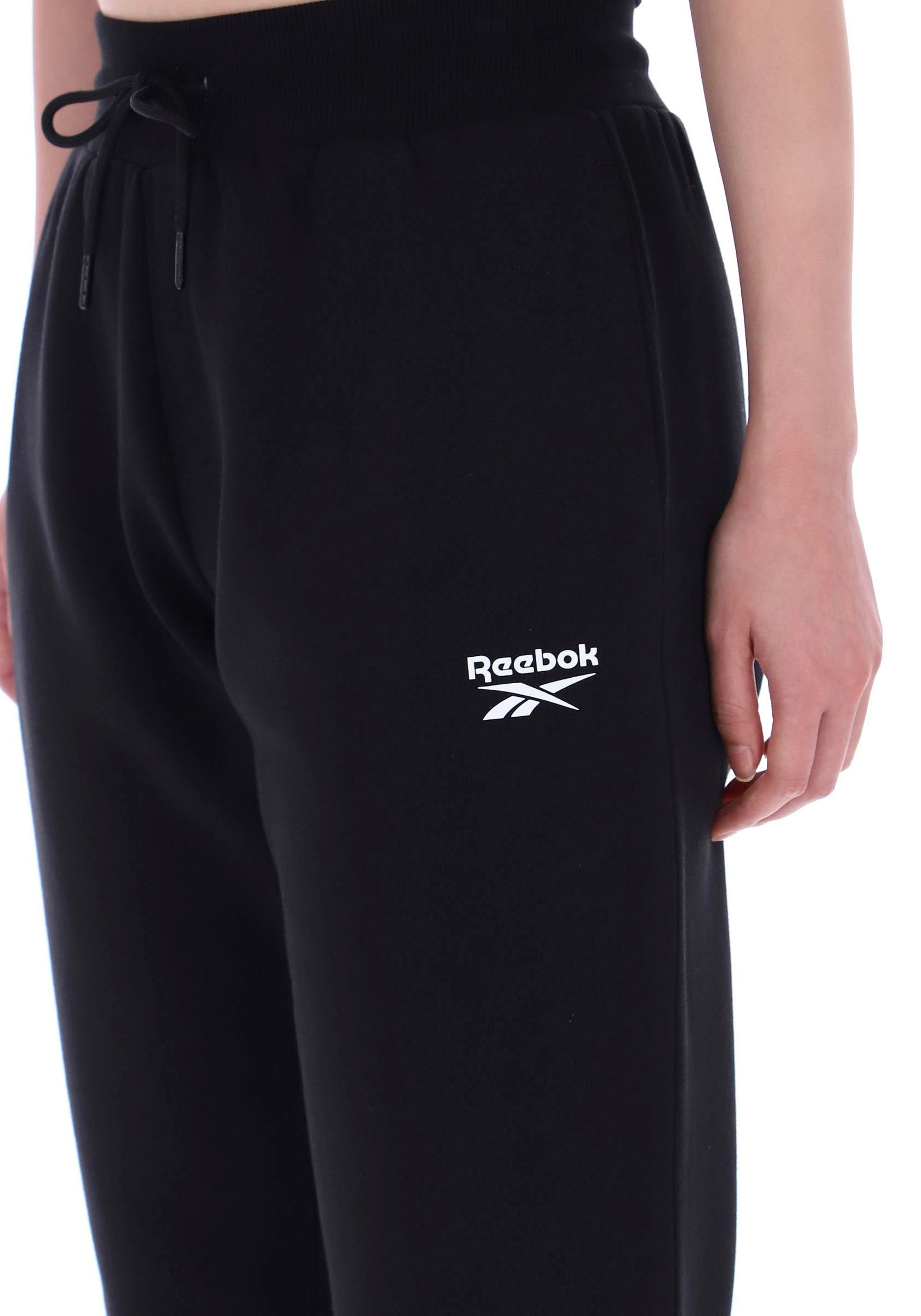Reebok Jogginghose »ERIKA CUFFED JOGGER«  weiches, atmungsaktives Material, gerippte Bündchen