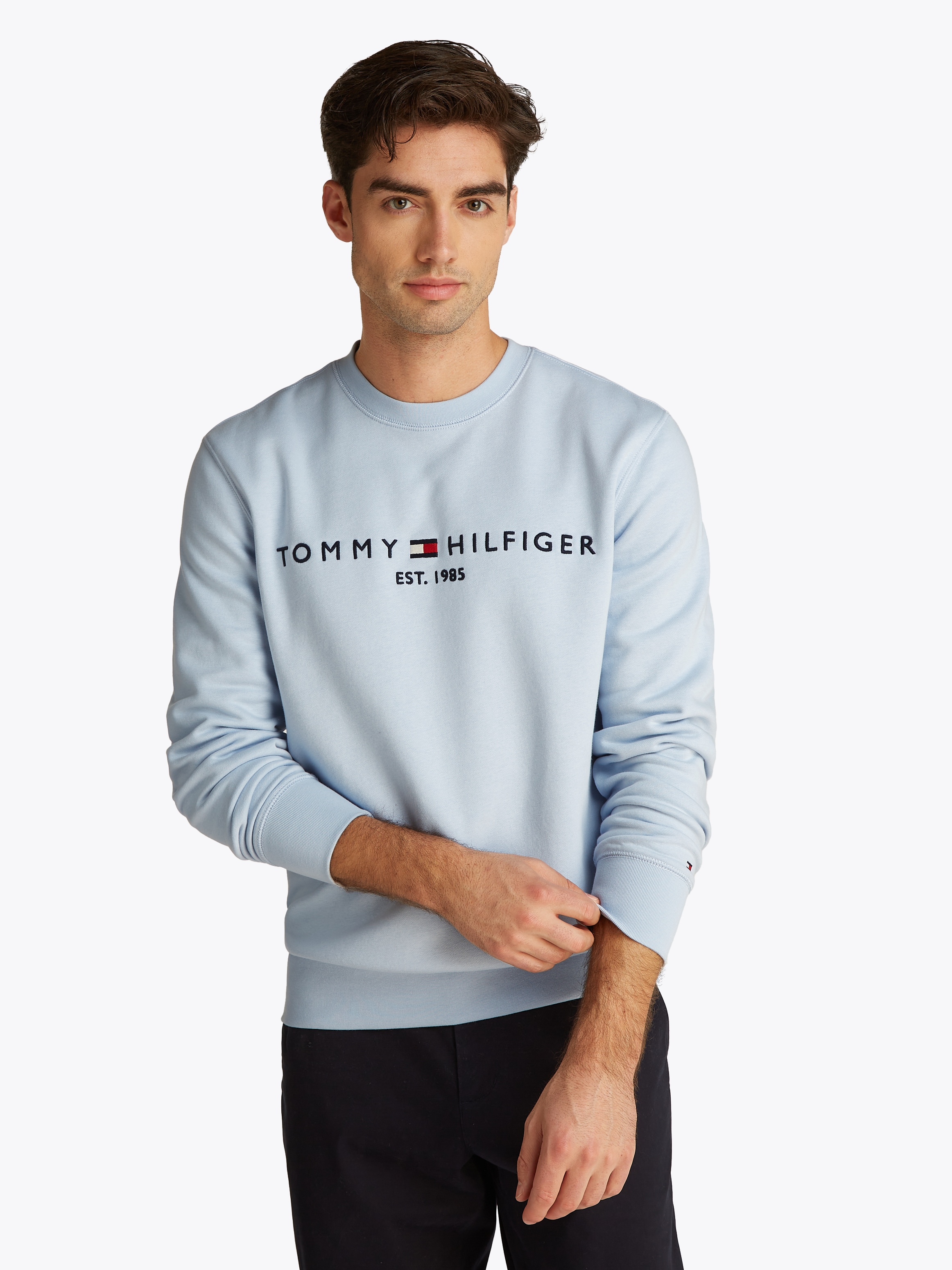 Tommy Hilfiger Sweatshirt »TOMMY LOGO«, unifarben, casual, regular fit, Baumwollmix, Rundhals

