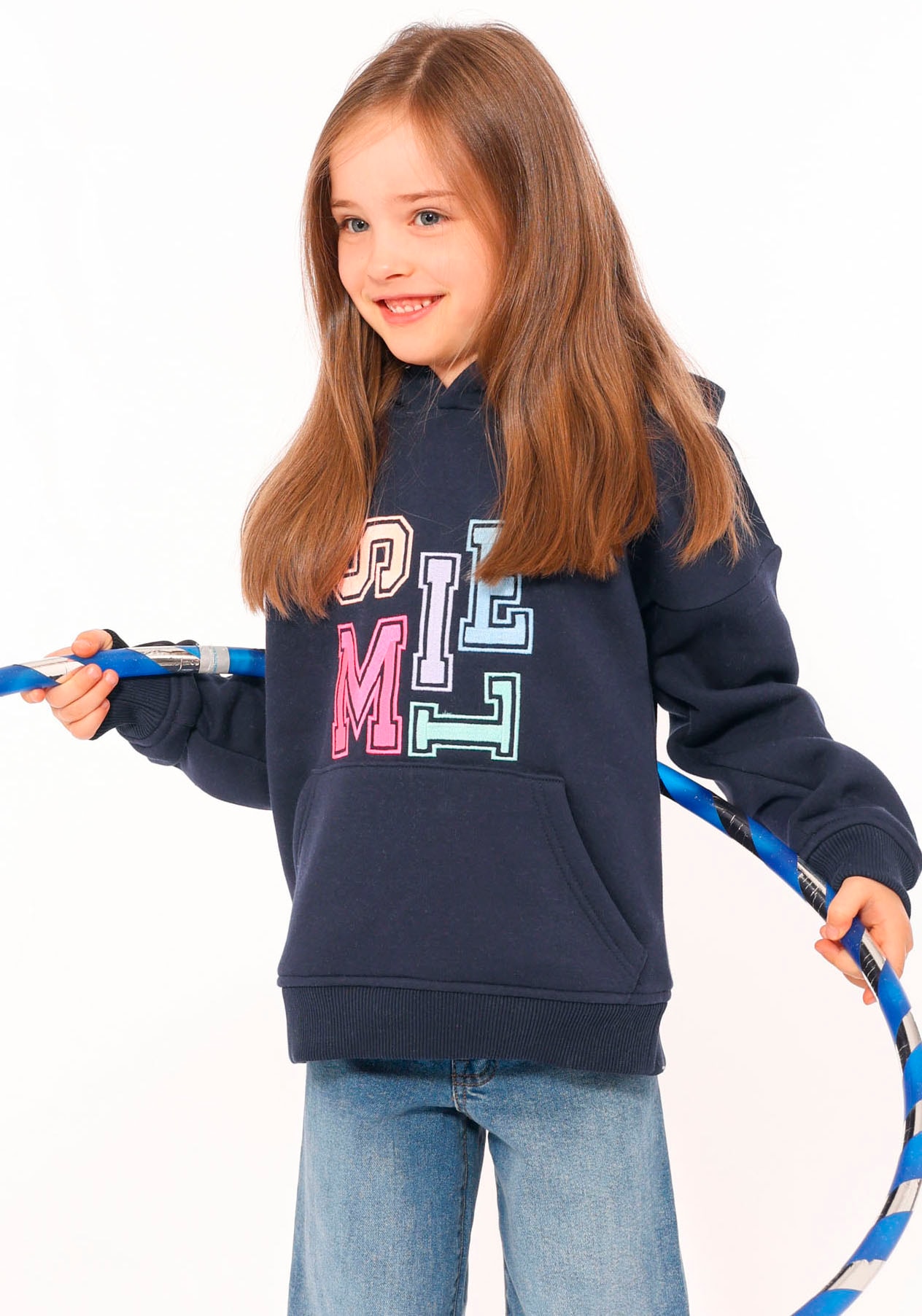 Hoodie »"Smile" Kids«, mit bunten Buchstaben im verspieltem Design