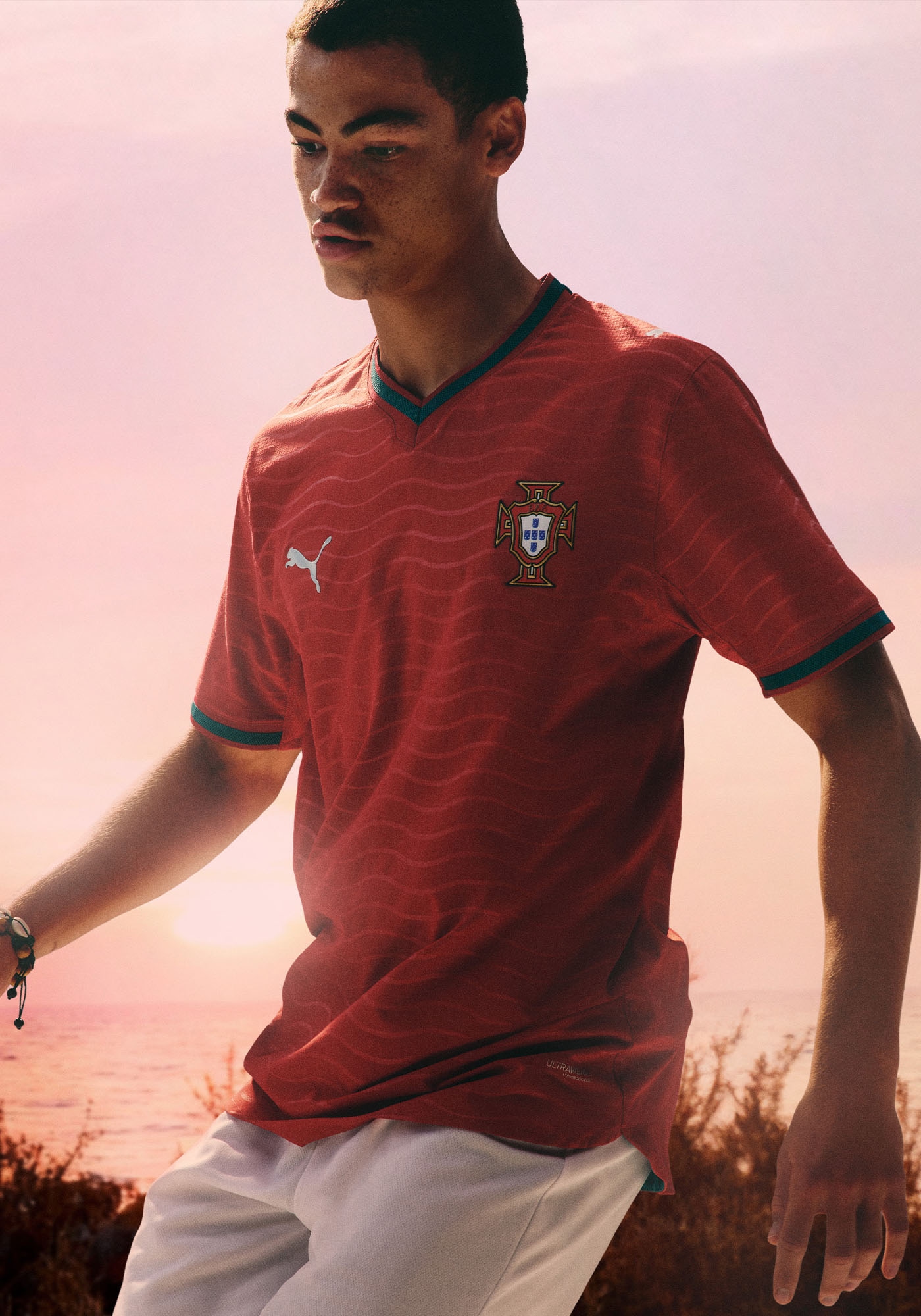 PUMA Fußballtrikot »FPF HOME JERSEY REPLICA« Kurzarm-Design, Rundhalsausschnitt, mit DryCELL-Technologie