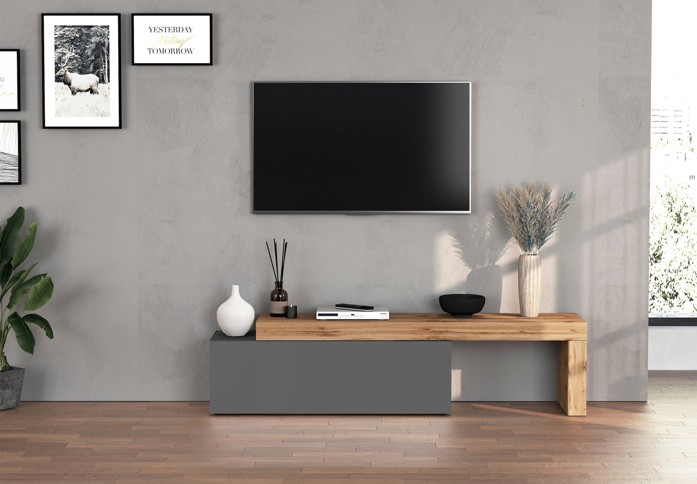 OTTO home Lowboard »Chronos TV-Board, T-Schrank« Breite verstellbar von 180 bis 290 cm, 1 Stk. tlg. Breite 240 cm TV-Board,Lowboard,1 Klappe und ein L-Förmiger Aufsatz