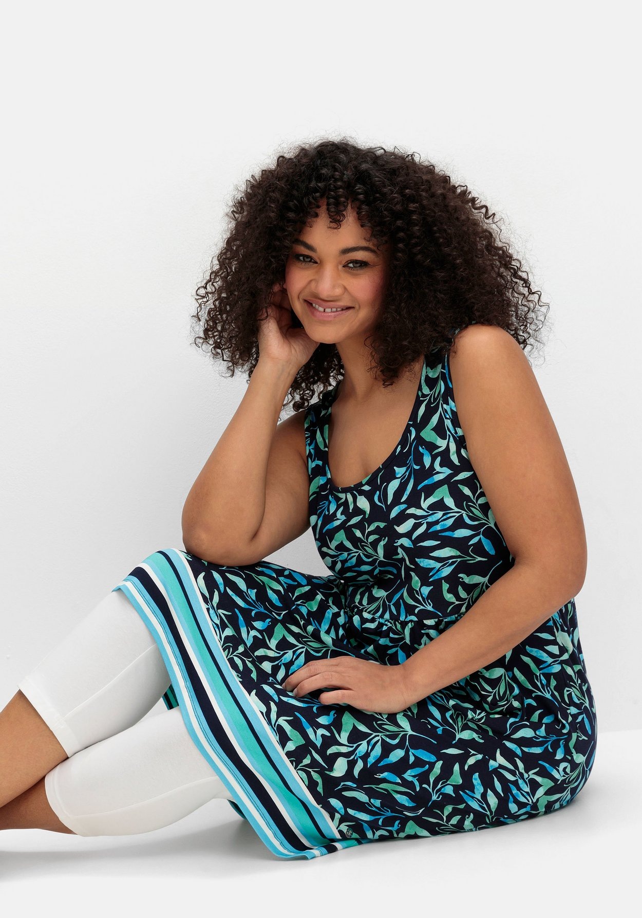 Sheego Sommerkleid »Ärmelloses Jerseykleid in leicht ausgestellter Form«