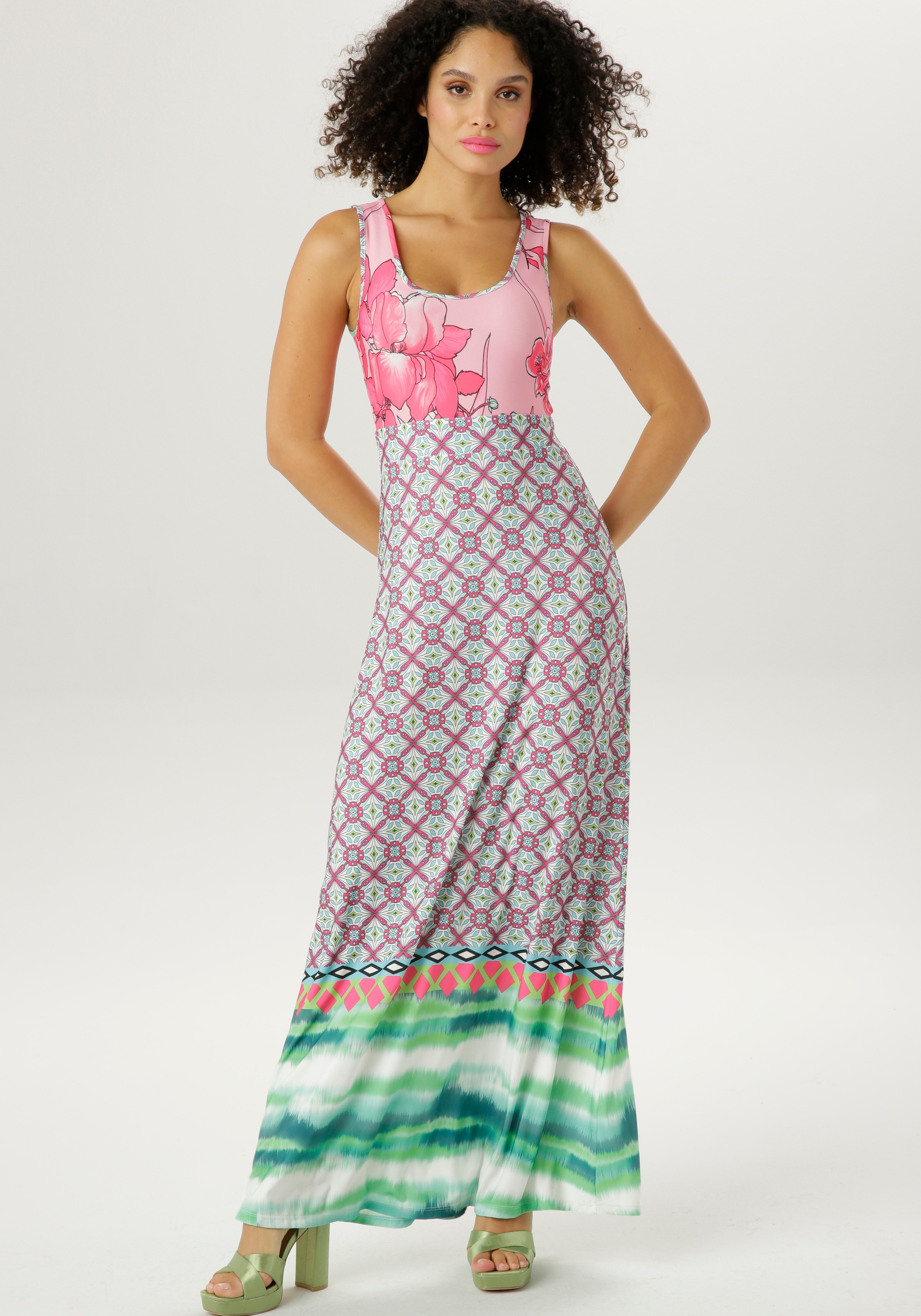 Aniston SELECTED Sommerkleid im trendy Mustermix