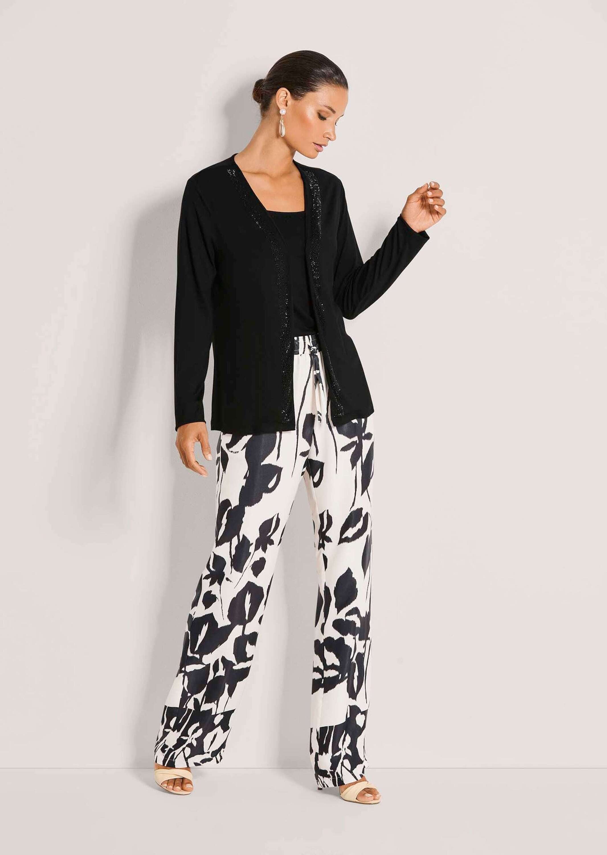 MADELEINE Langarmshirt »Shirtjacke Offene, leichte Jacke in weiter Form« Funkelnde Steine