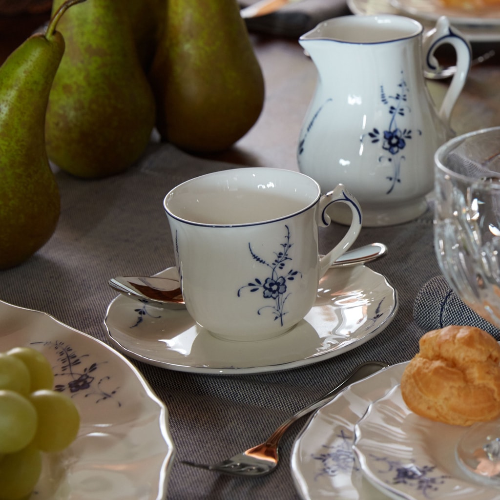 Villeroy & Boch Tasse »Kaffeetasse mit Untertasse Vieux Luxembourg 120 ml weiß-blau«