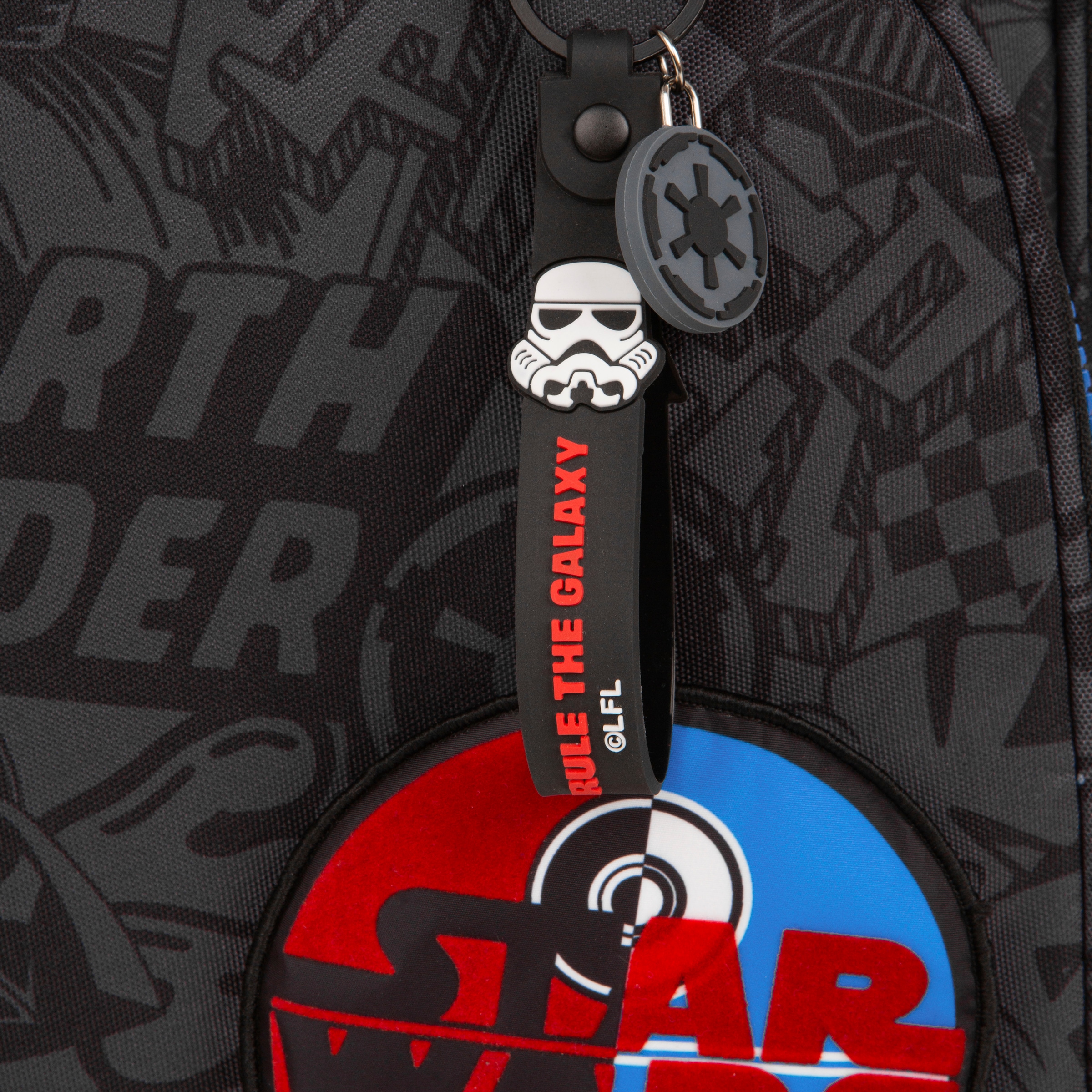 McNeill Freizeitrucksack »Base, Star Wars, Darth Vader«