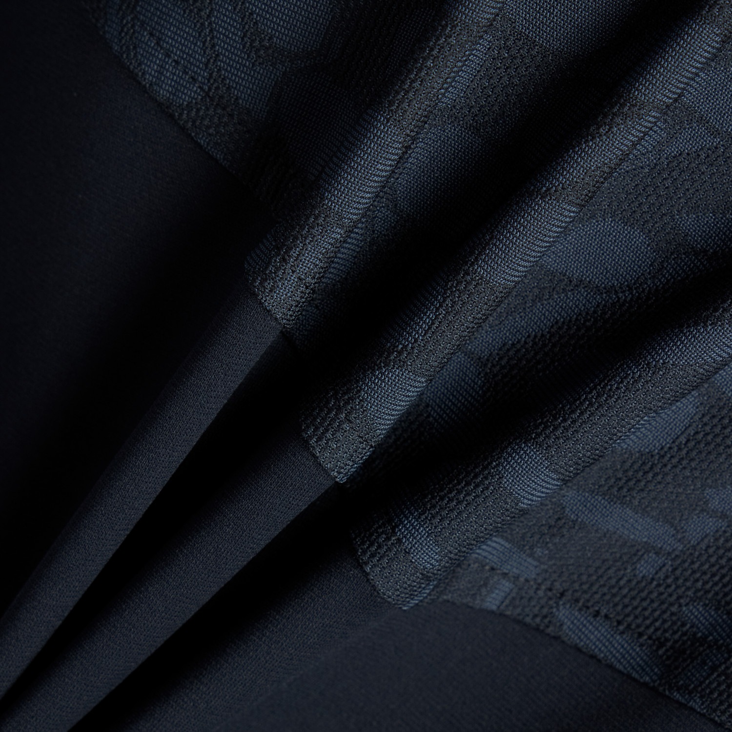 New Balance T-Shirt »BAYER 04 MIDLAYER«