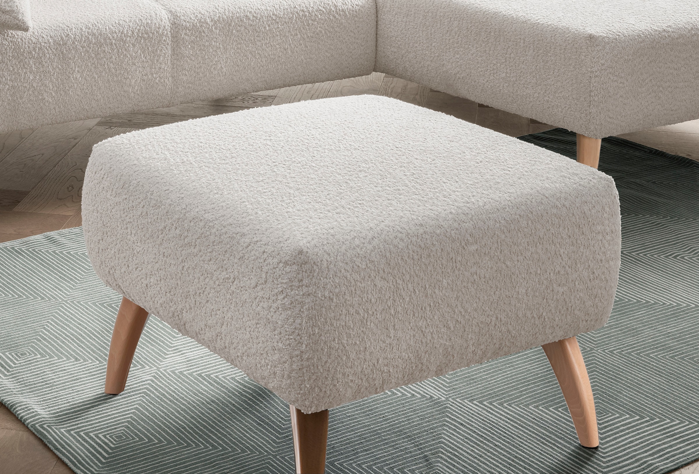 INOSIGN Polsterhocker »Colori«, Holzfußfarbe wählbar, verschiedene Stoffe, hochwertige Stoffqualität