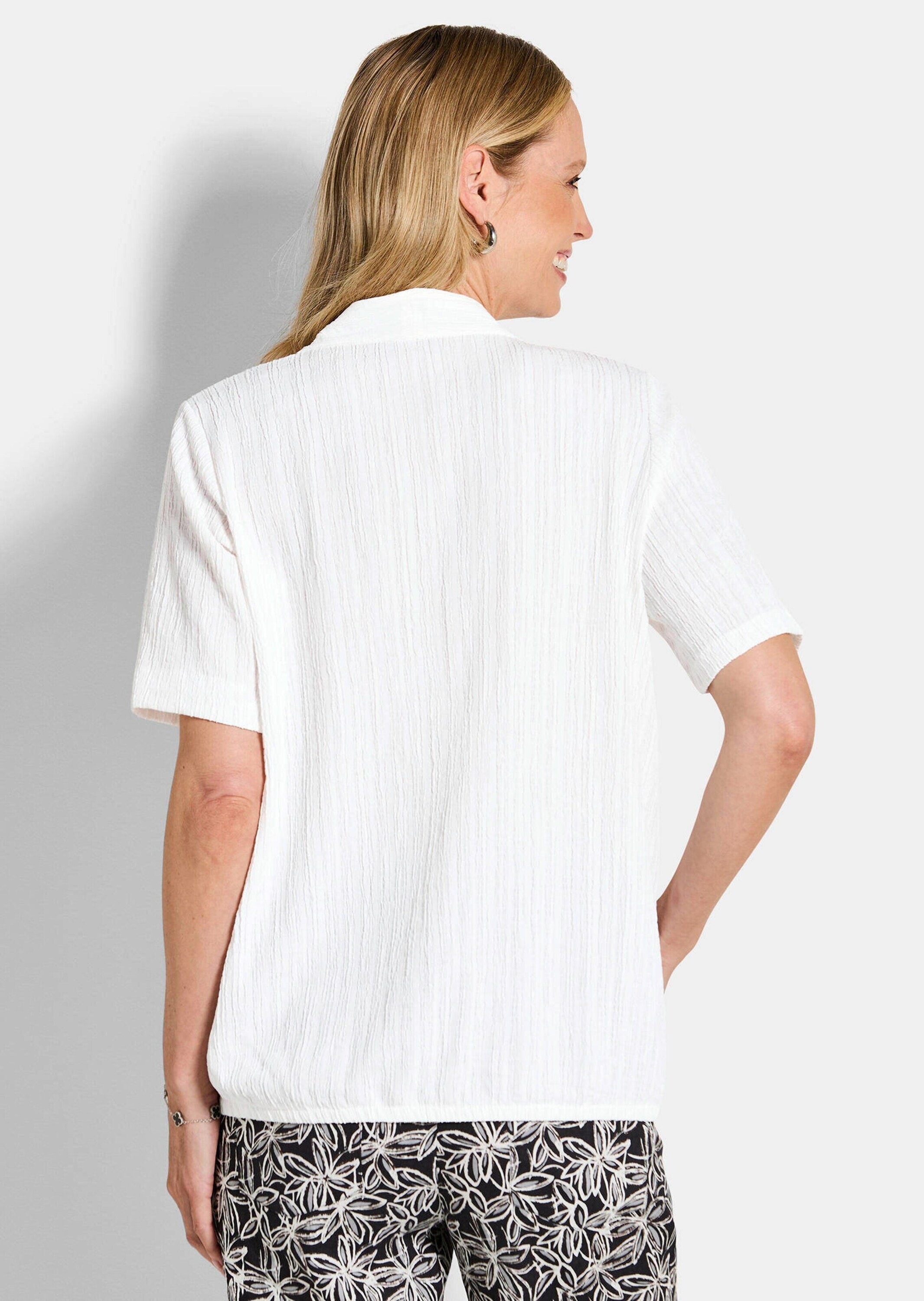 GOLDNER Kurzarmshirt »Kurzgröße Businessshirt in Crash-Optik« Gummibündchen am Bund