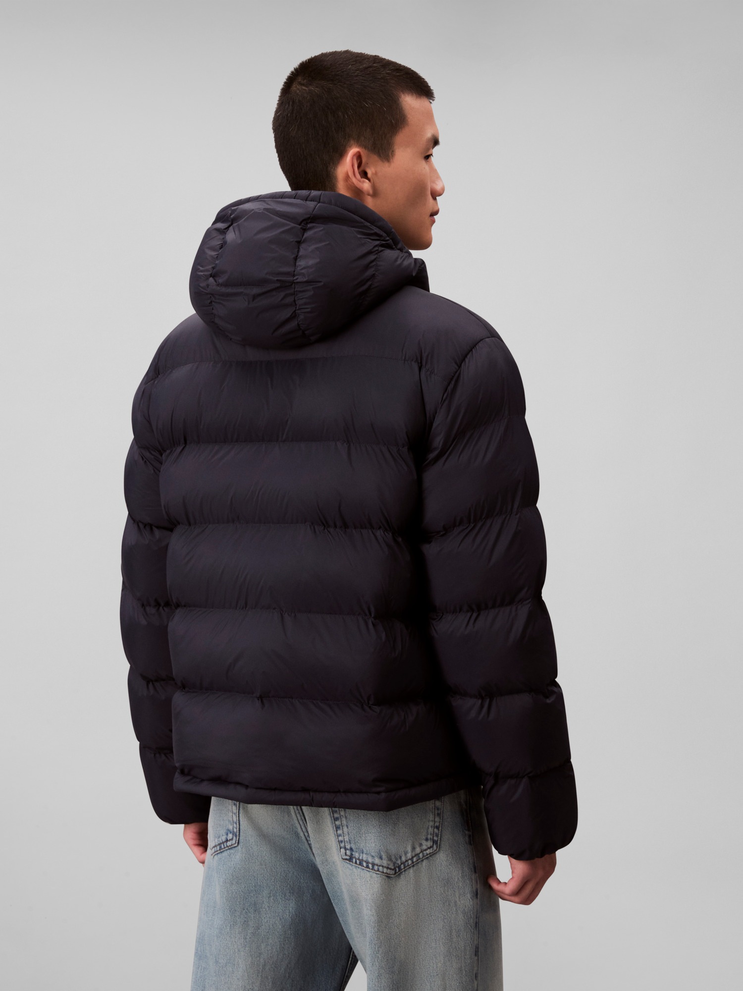 Calvin Klein Jeans Steppjacke »LS NYLON MONOGRAM PUFFER JKT« ohne Kapuze Mit Rundhalsausschnitt, regular fit