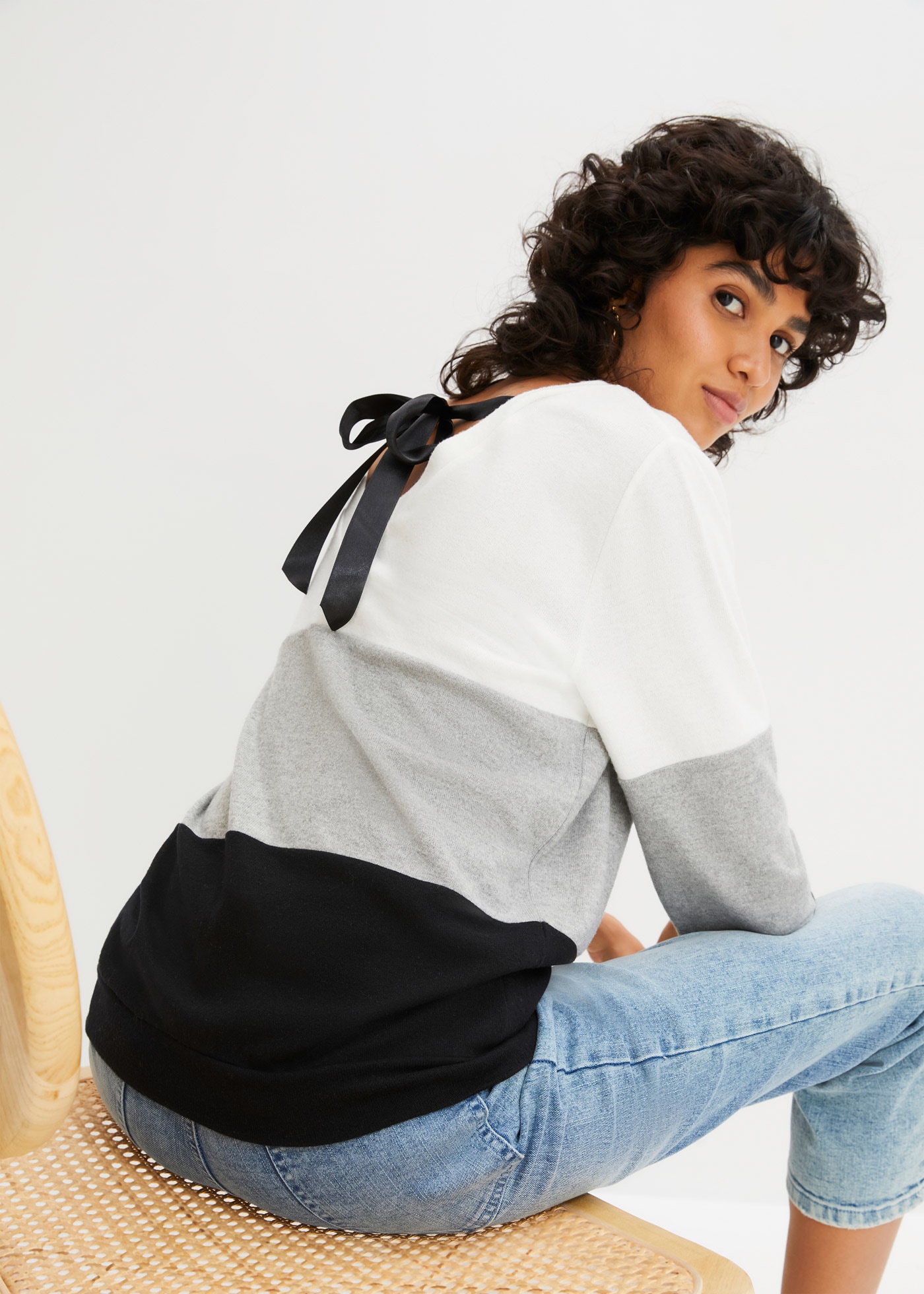 bonprix Langarmshirt lässig geschnittene Passform, mit Rundhalsausschnitt