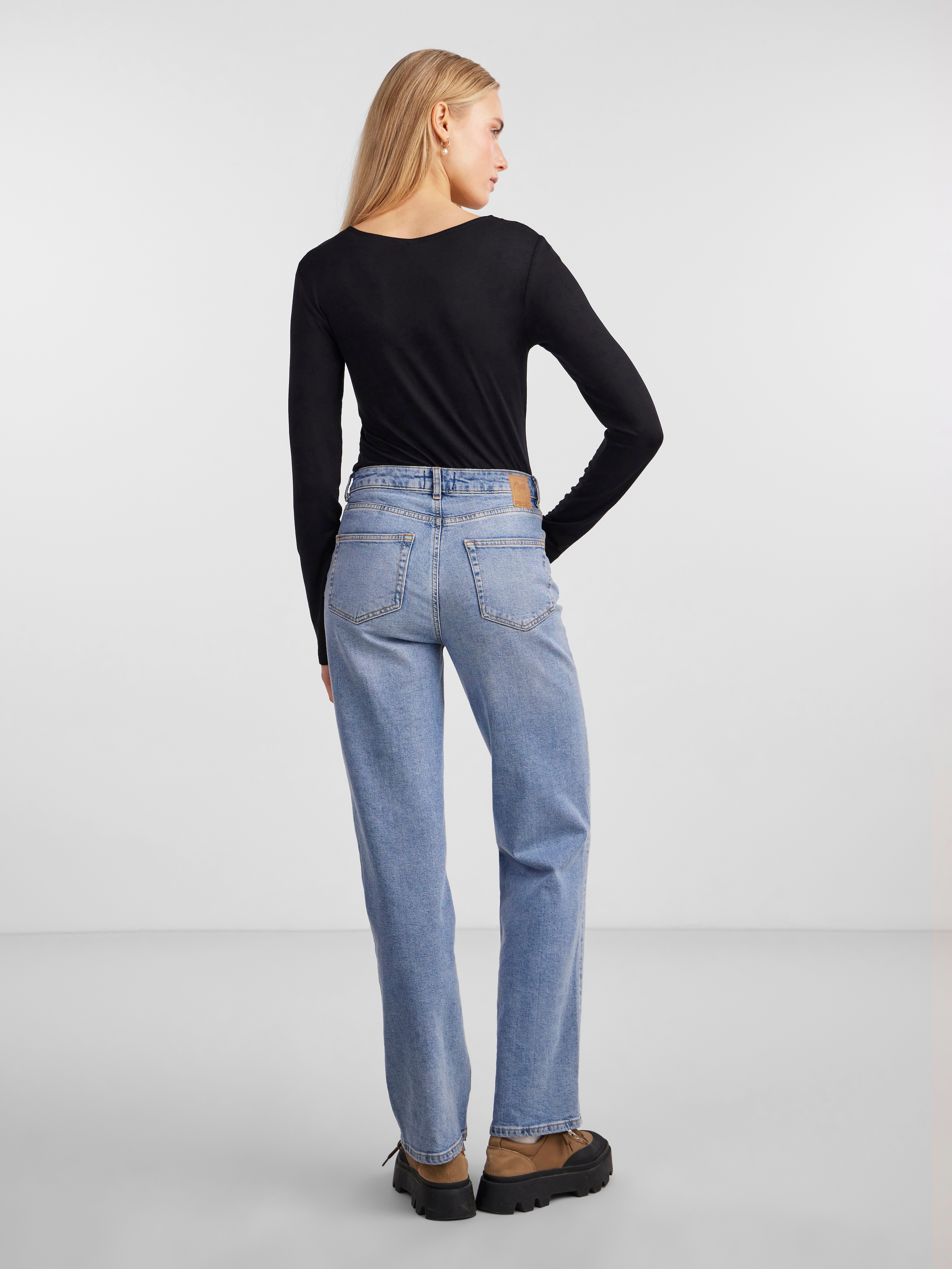 pieces V-Shirt »PCBARBERA LS LACE TOP NOOS BC«