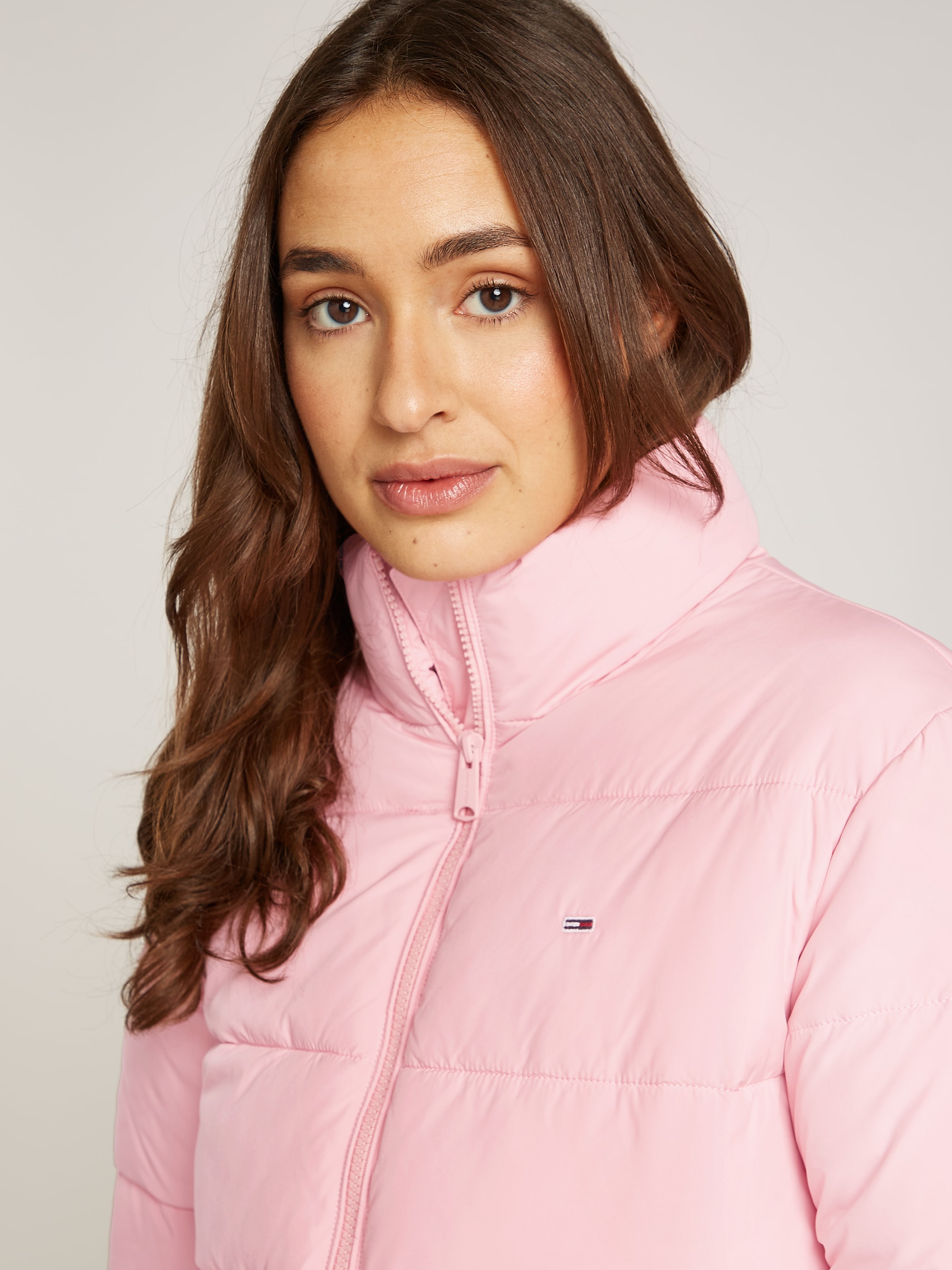 Tommy Jeans Steppjacke »TJW ESSENTIAL PUFFER EXT«, mit Logostickerei