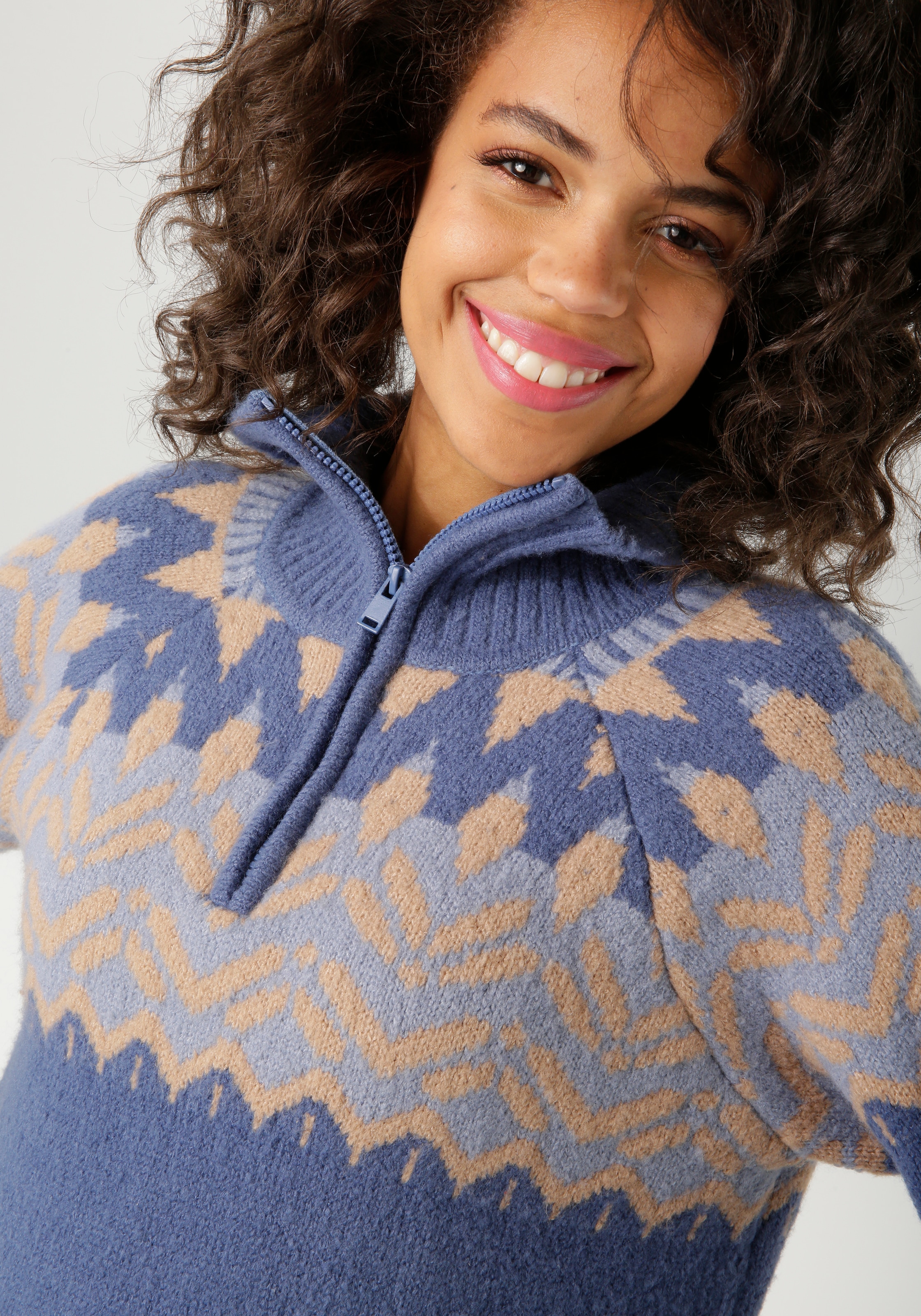 Aniston CASUAL Strickpullover mit Kragen und Reißverschluss