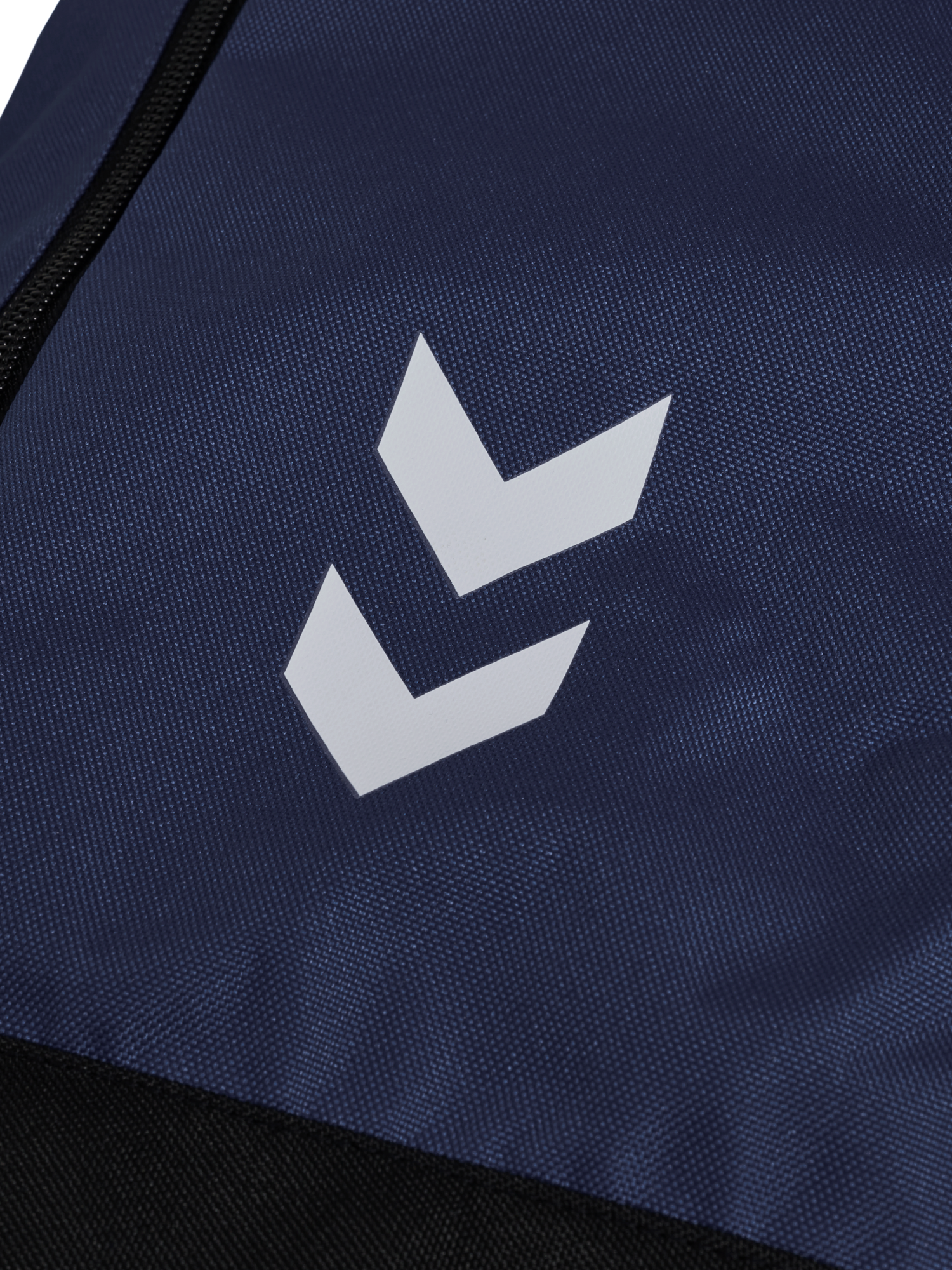 hummel Rucksack »hmlCORE 2.0 BACK PACK« für Alltag und Sport, mit 27 Litern Volumen, aus gewebtem Polyester