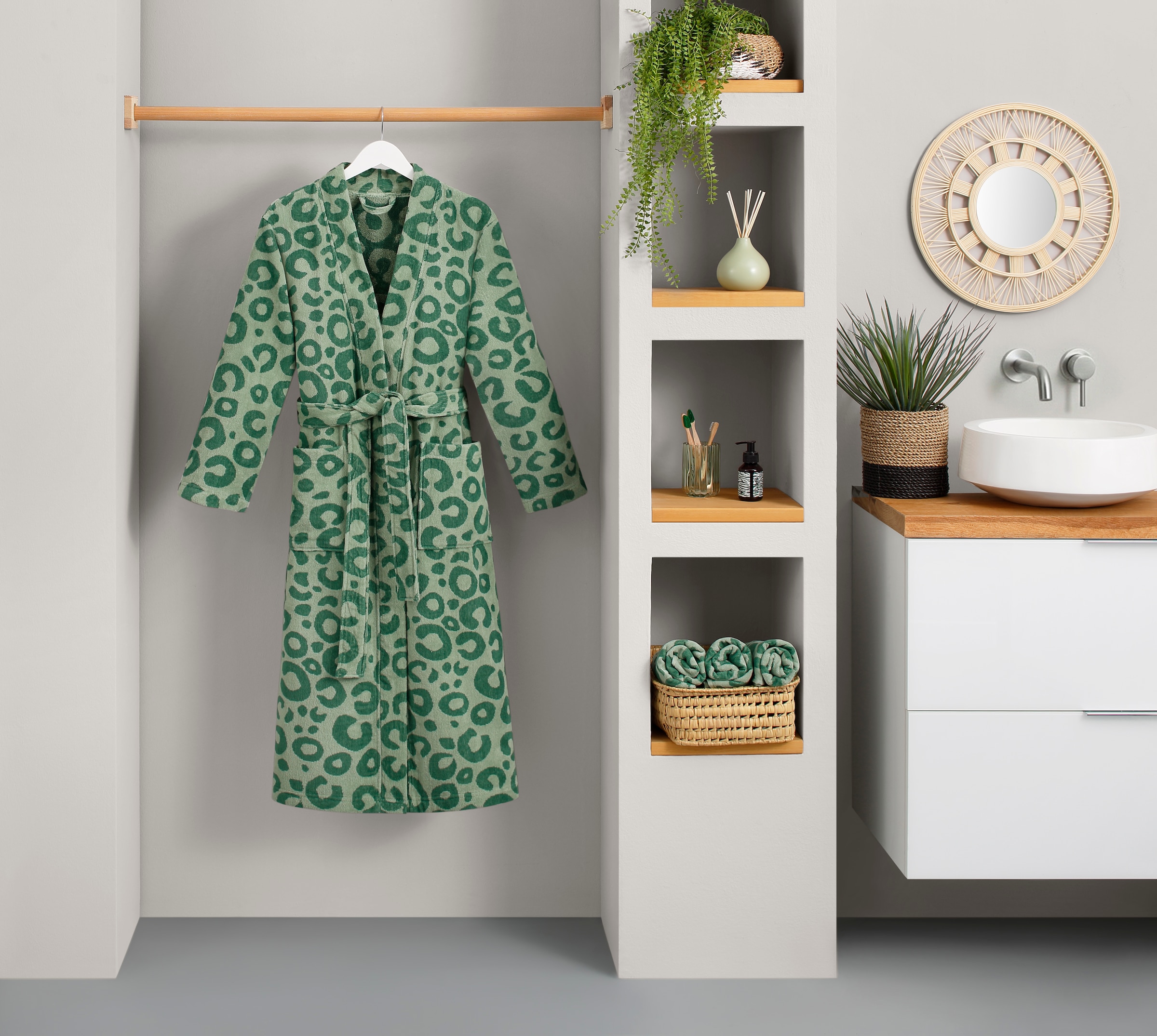 OTTO home Unisex-Bademantel »Anna Leo, ideal für Sauna & Spa, Hotelbademantel, Morgenmantel« 1 Stk. für Damen & Herren, mit Taschen, S-3XL, trendiger Animal Print
