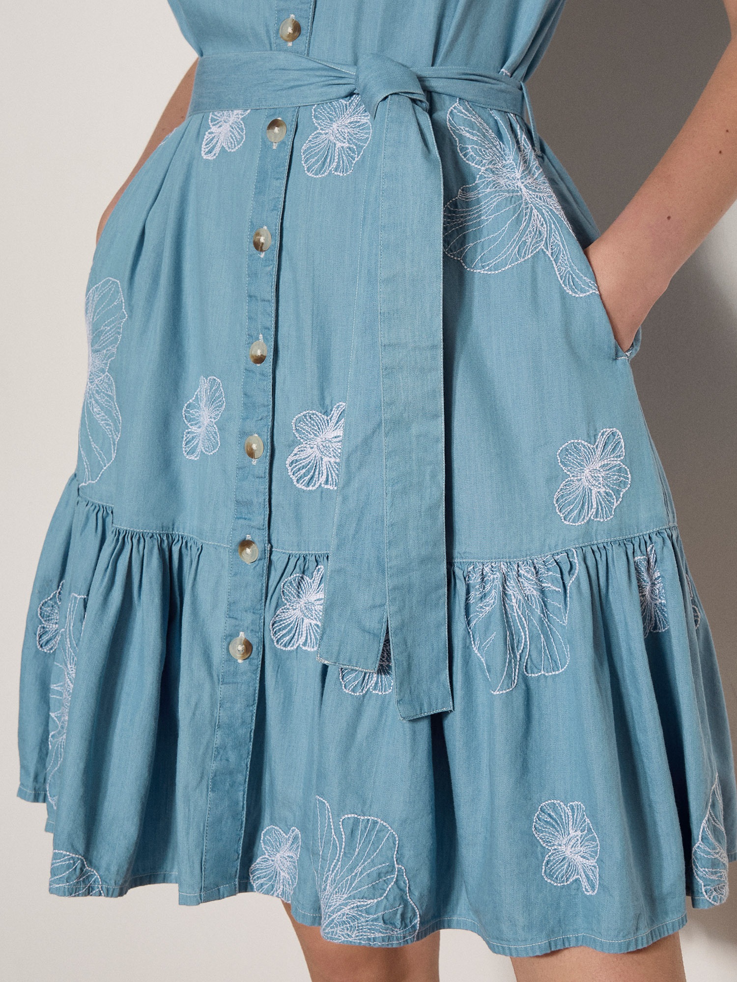 Apricot Minikleid »Minikleid« Stickerei