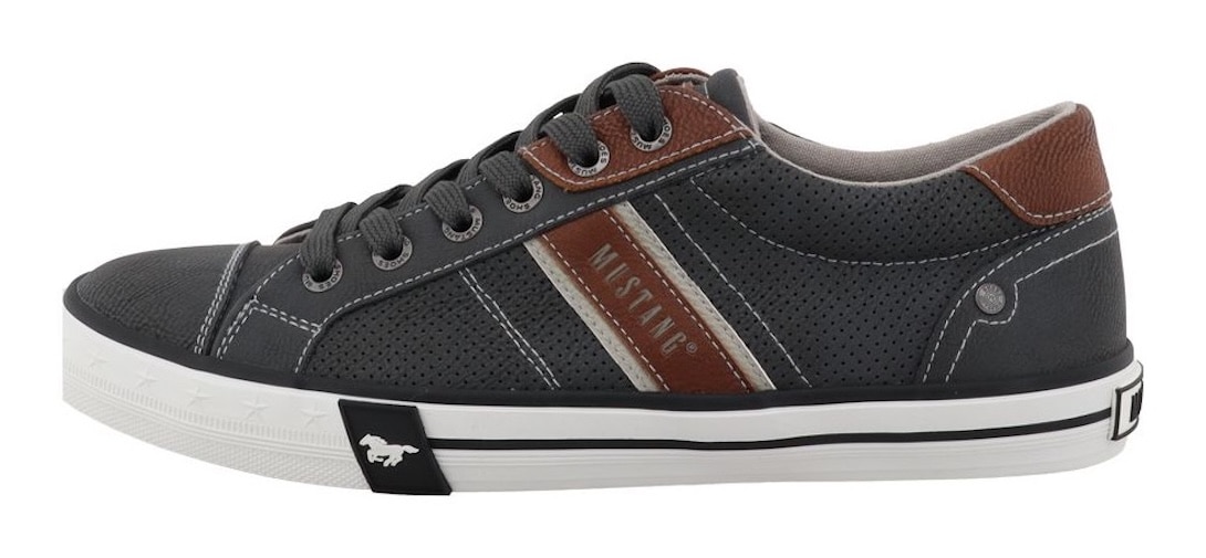 Mustang Shoes Sneaker »Calogero«  Freizeitschuh, Halbschuh, Schnürschuh mit Kontrastbesätzen