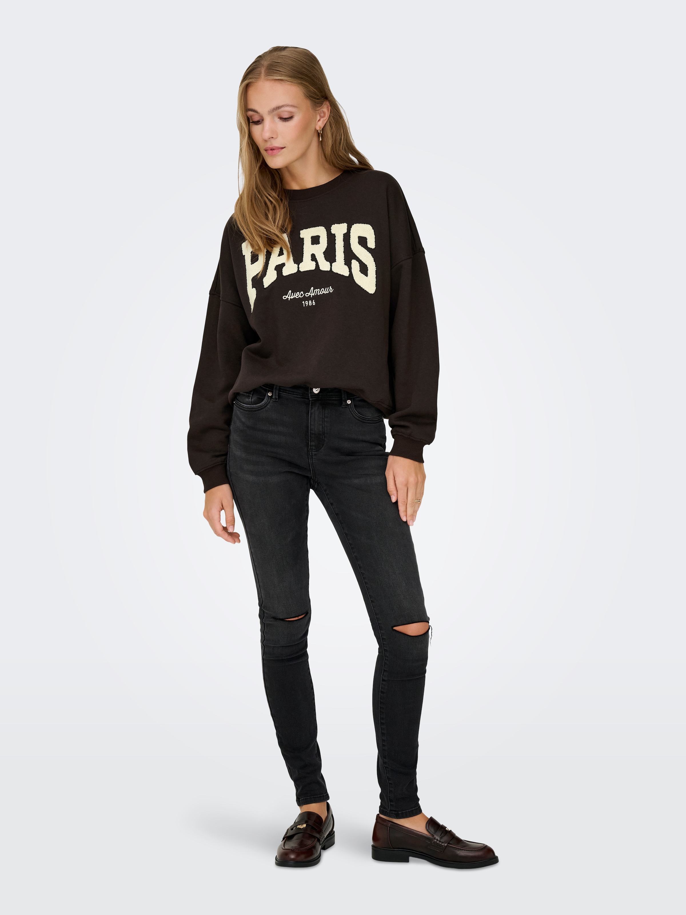 JDY Sweatshirt »JDYMESA L/S O-NECK EMB SWEAT JRS NOOS«, Baumwollmischung, regular fit
