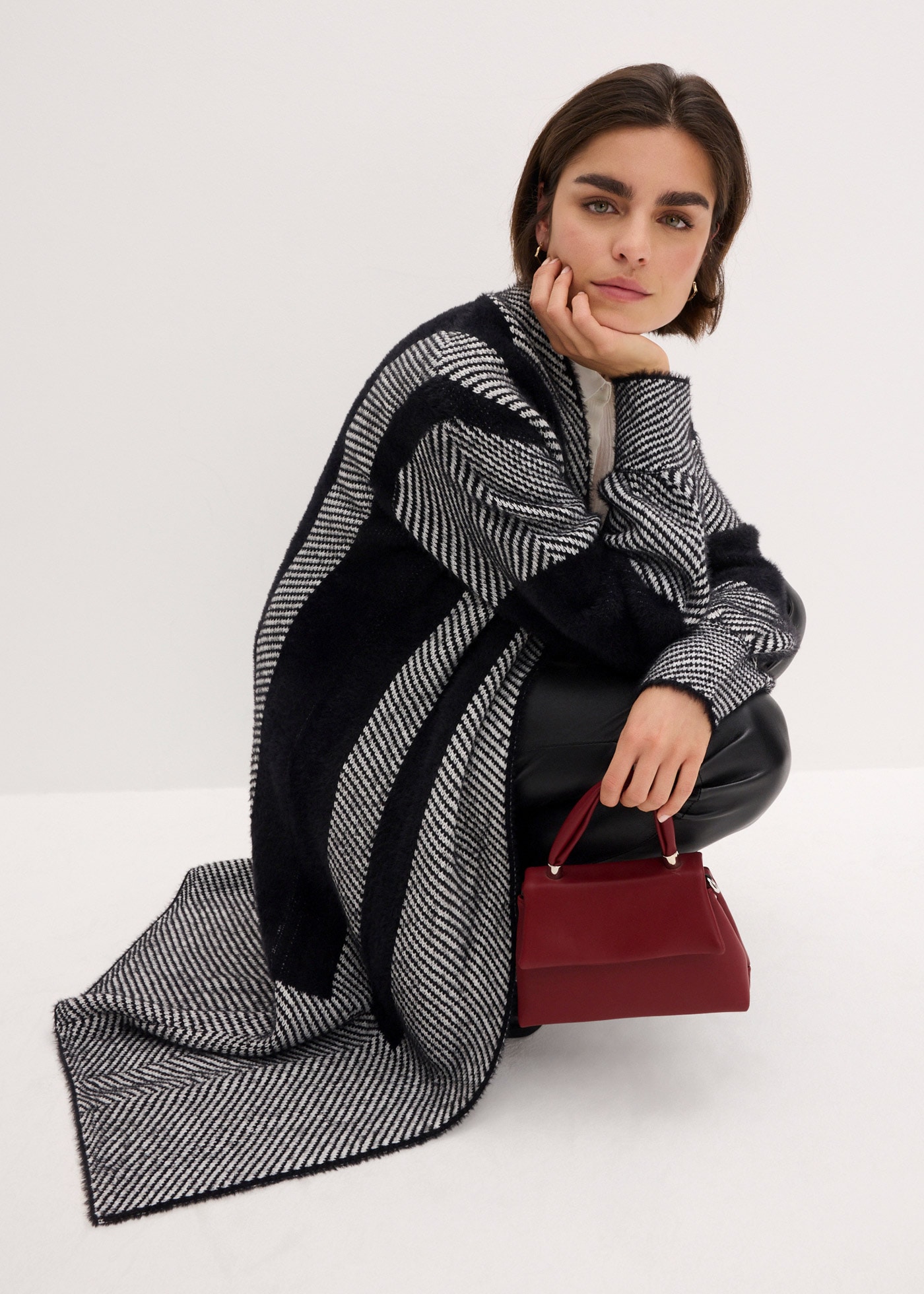 bonprix Strickmantel »Strickmantel« ohne Verschluss, Oversize Passform