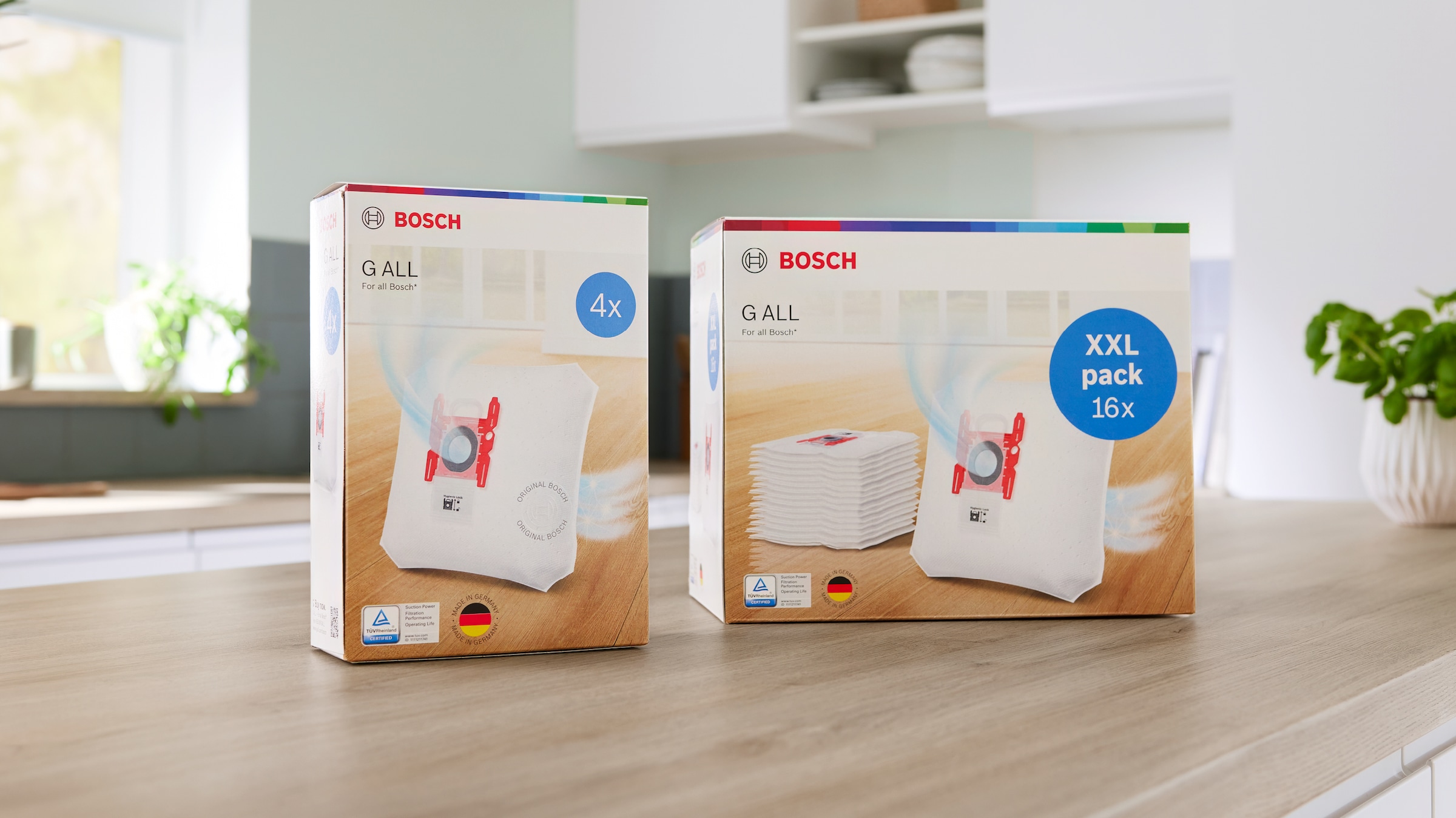 BOSCH Bodenstaubsauger »Serie 8 BGB75X650, ideal für Allergiker, 10 Jahre Motorgarantie« 650 W mit Beutel Hygiene-Filter, XXL-Polsterdüse, XXL-Fugendüse, langes Kabel, schwarz