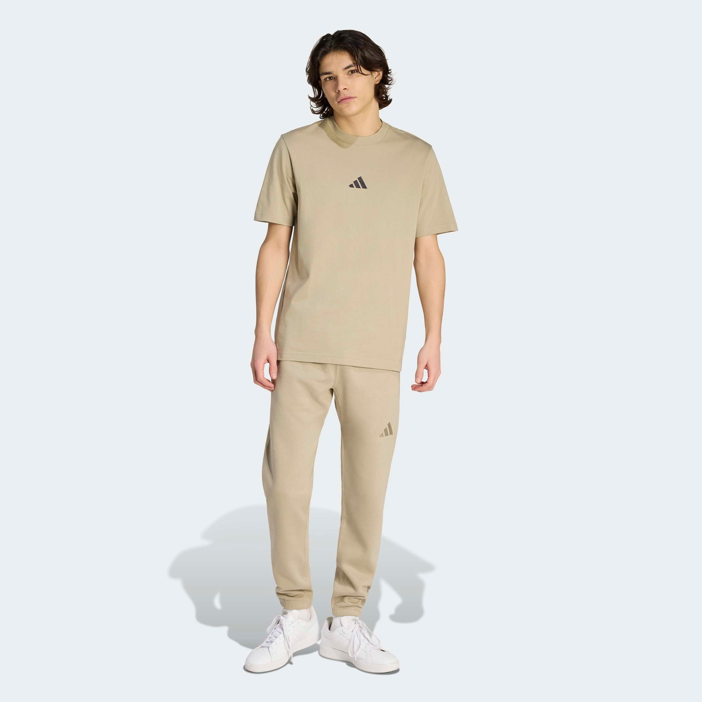 adidas Sportswear T-Shirt »M SL SJ T« sportliches Kurzarmshirt, mit Rundhalsausschnitt
