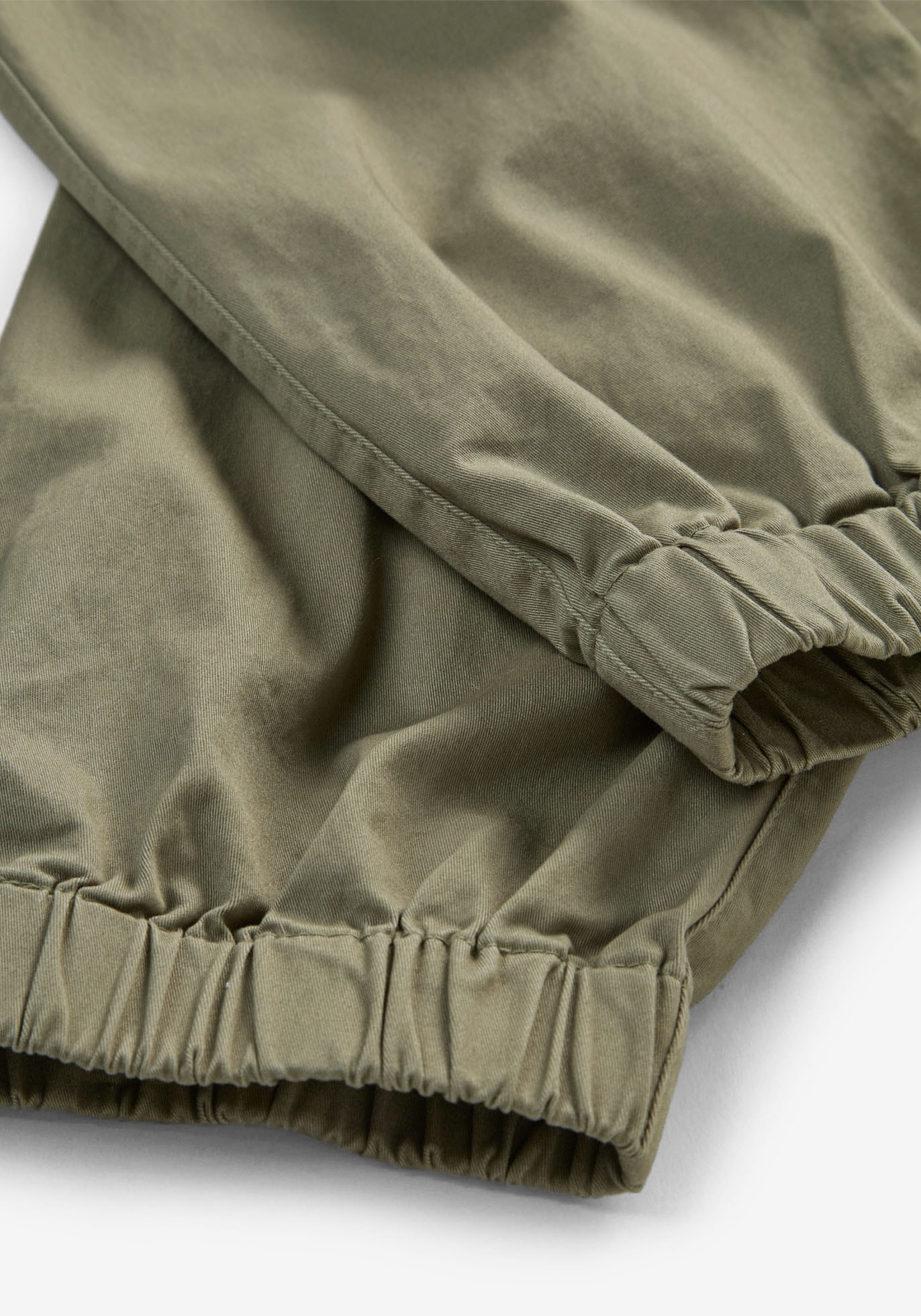 bonprix Cargohose  aus Baumwolle mit Elasthan, lockere Passform, mit Bequembund