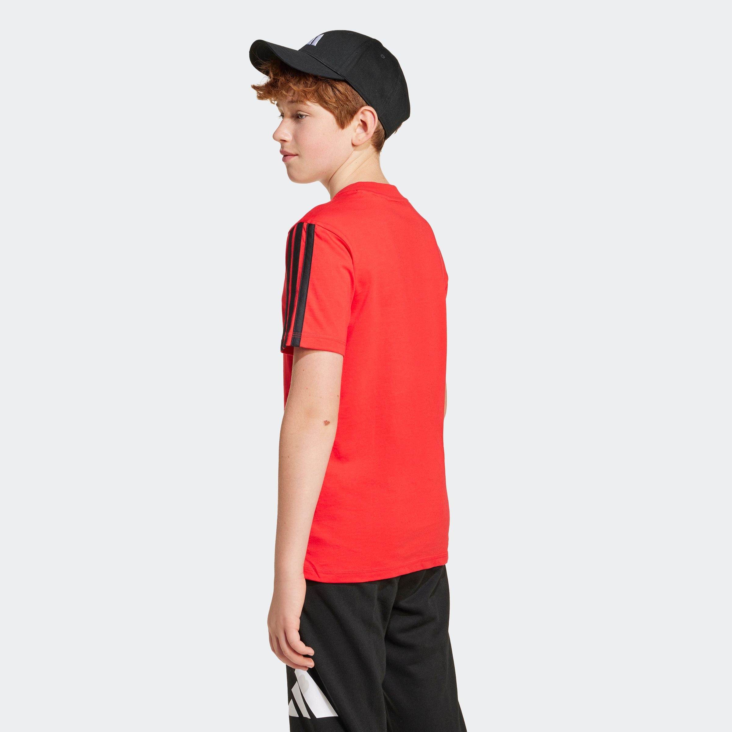 adidas Sportswear T-Shirt »ESSENTIALS KIDS« sportlicher Stil, Rundhalsausschnitt, ohne Verschluss, für Kinder