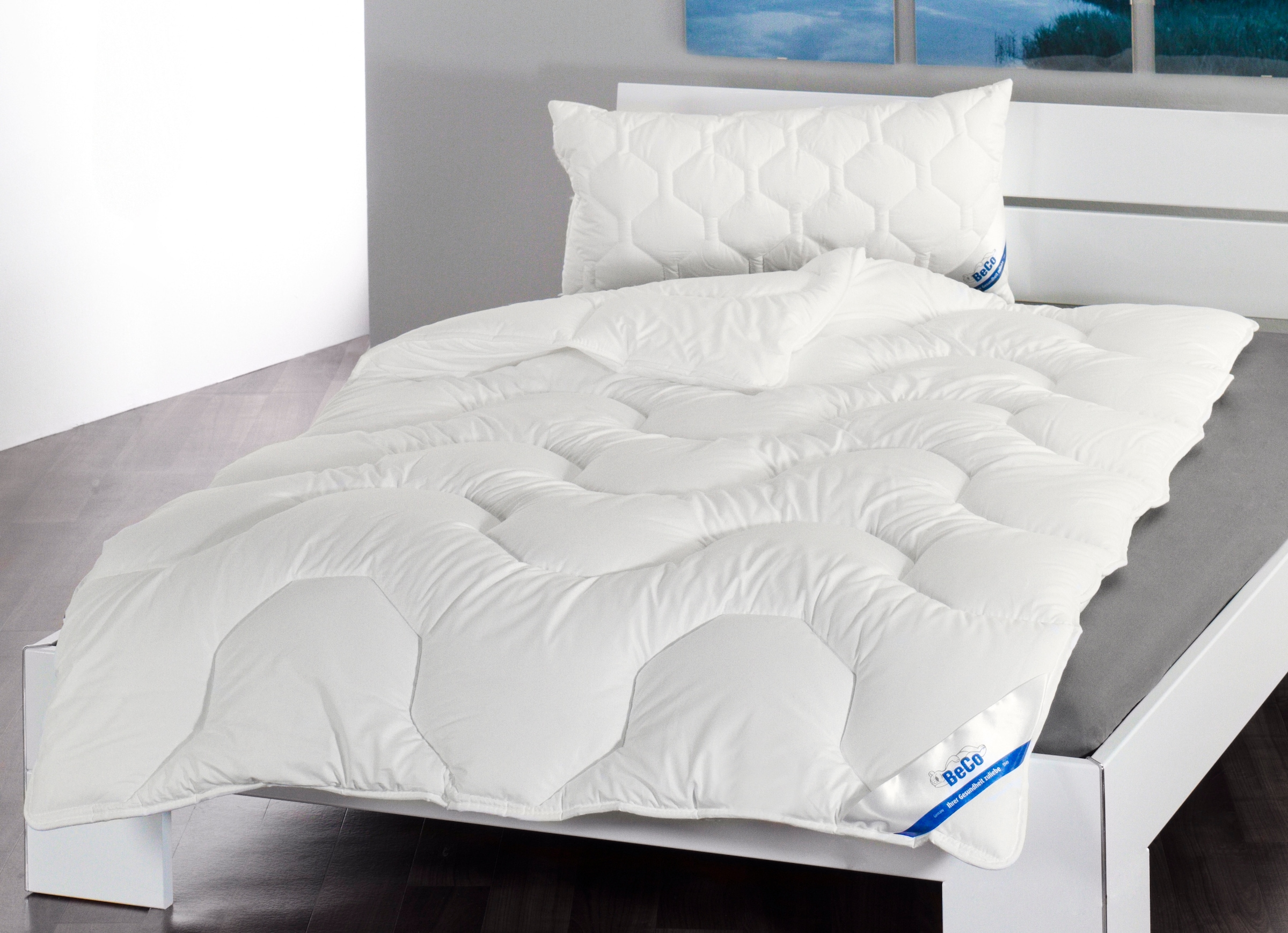 Beco Kunstfaserbettdecke »Wellness XXL, kuschelig dicke Winterdecken« polarwarm Füllung Polyester 1 Stk. tlg. in den Größen 135x200 6 155x220 cm. Hergestellt in EU