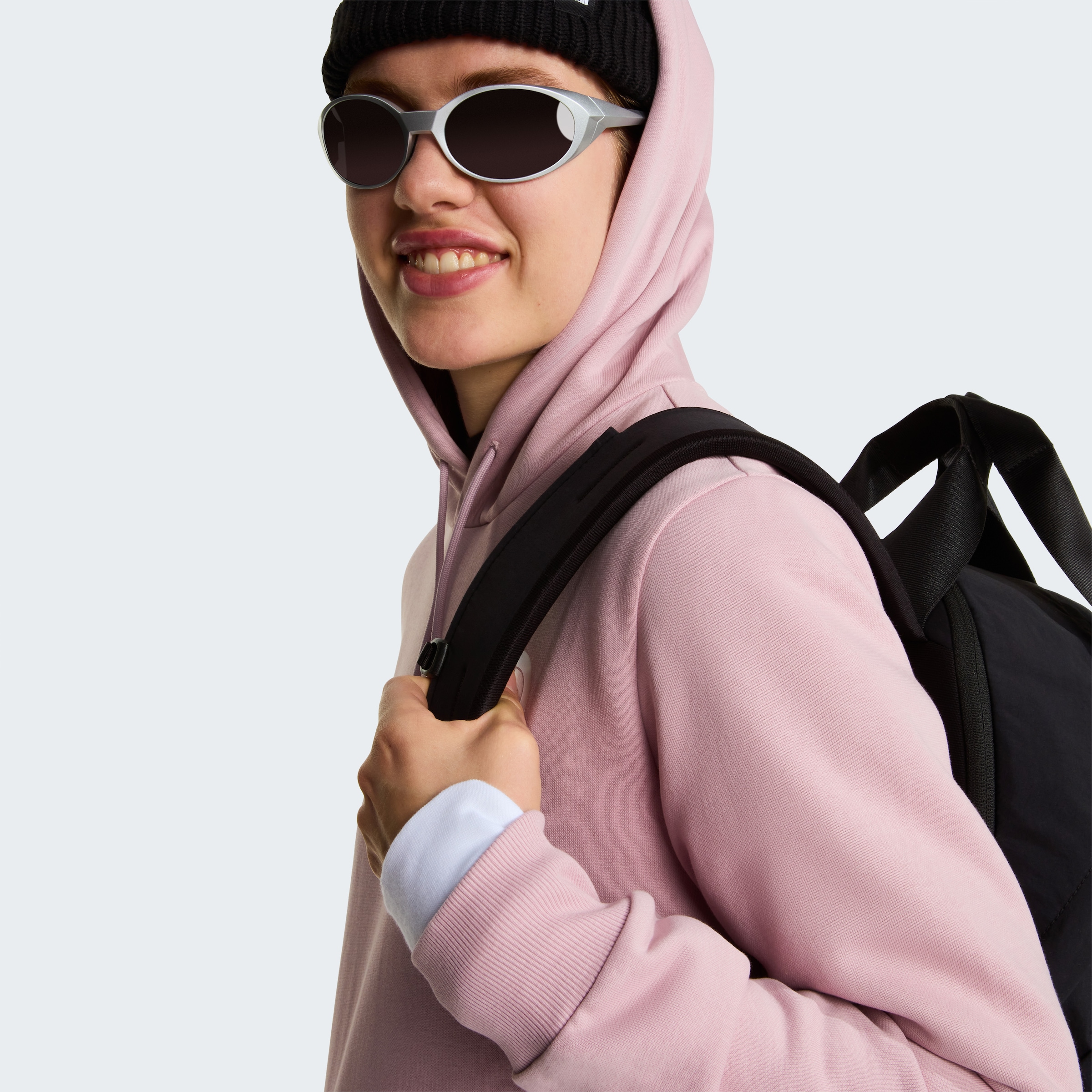 The North Face Kapuzensweatshirt »W SIMPLE DOME REGULAR HOODIE«, mit Kängurutasche, sportlicher Look, mit Logodruck, pflegeleicht

