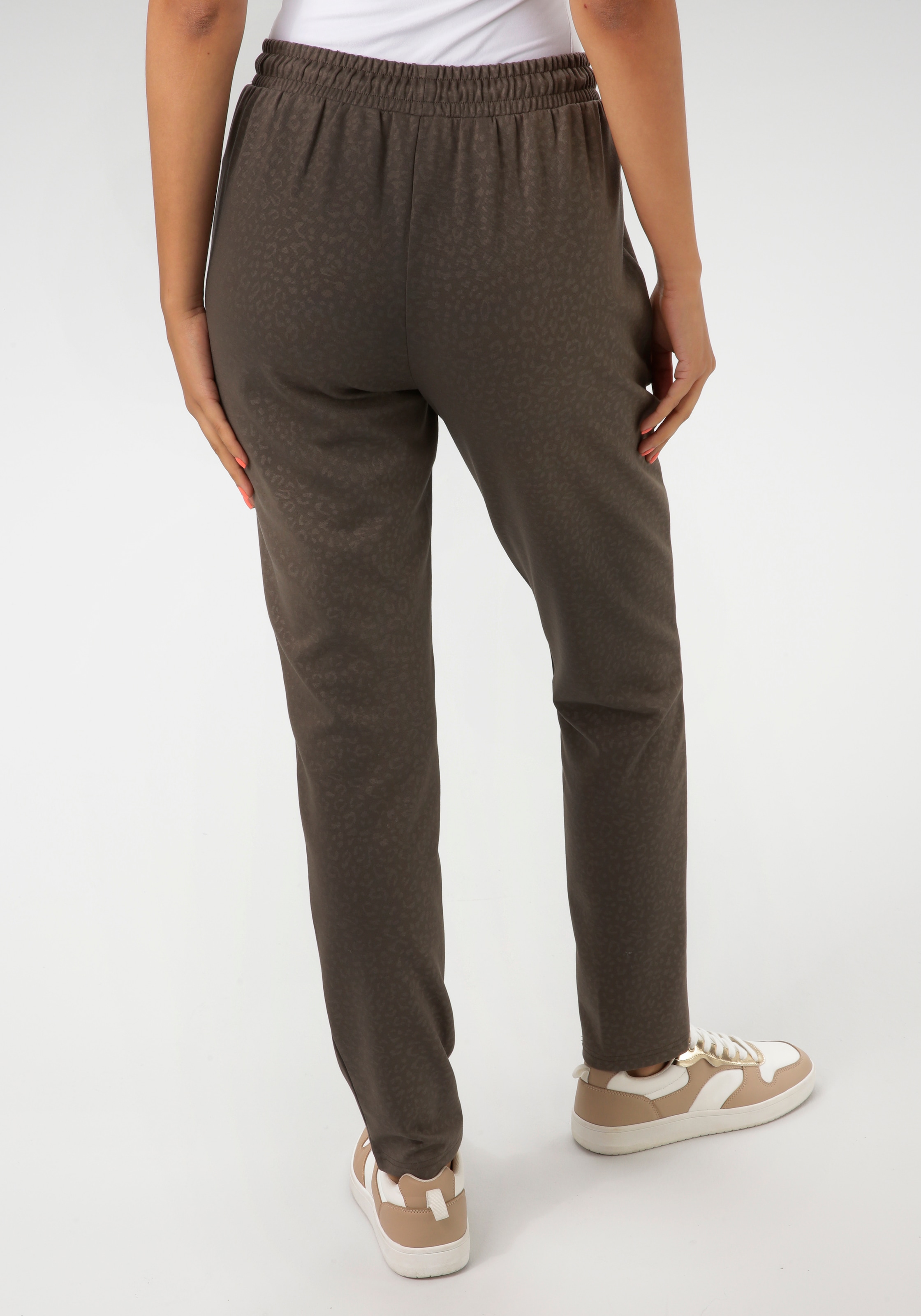 Aniston CASUAL Schlupfhose, mit dezentem Druck