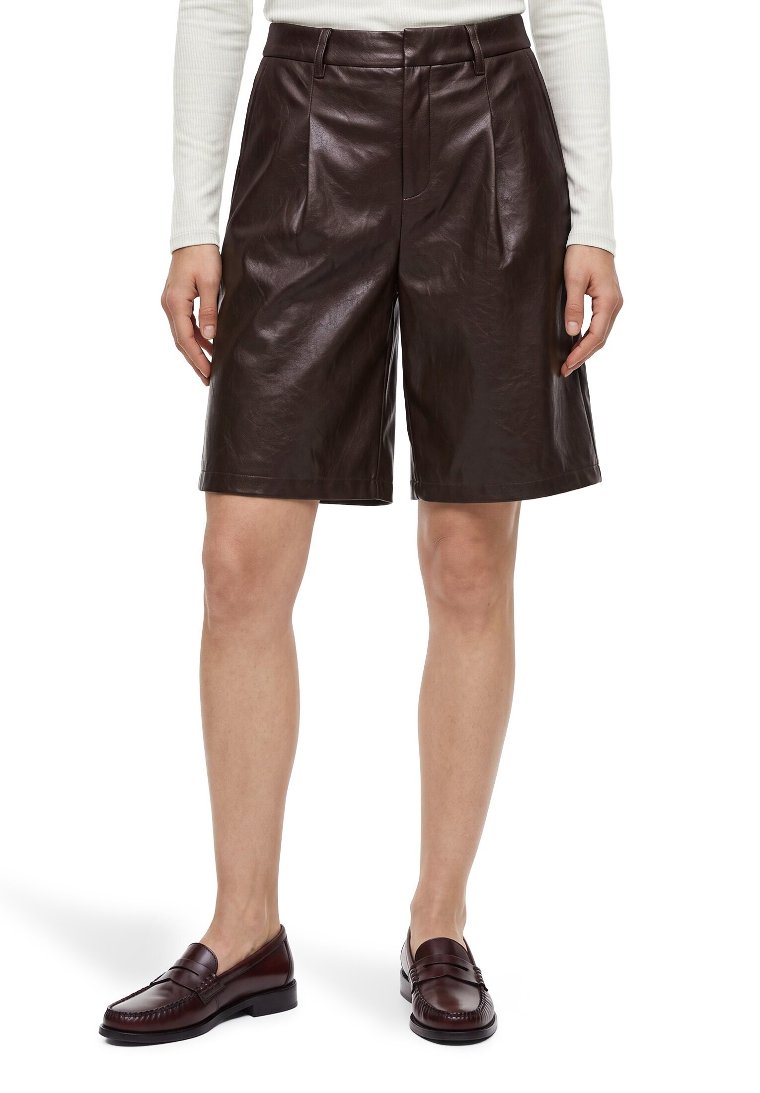 Cartoon Shorts »Kunstleder-Shorts mit Taschen«