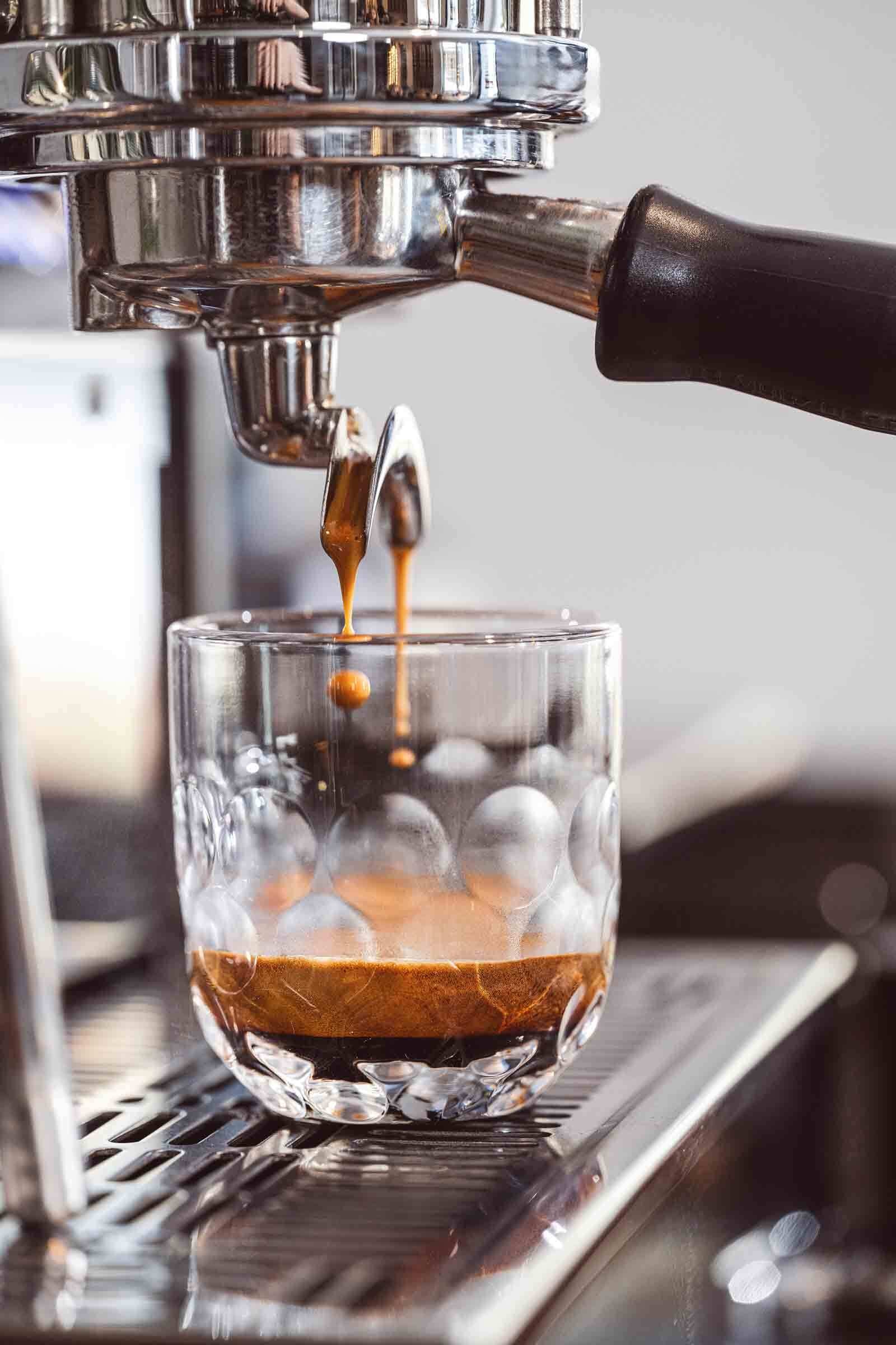 LEONARDO Latte-Macchiato-Glas »Kaffeegläser (1) Gocce 220 ml 2er Set transparent«