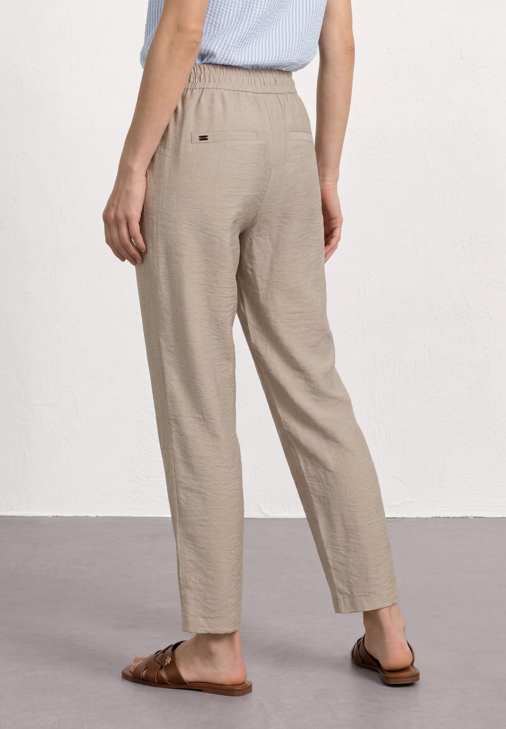 STREET ONE Stoffhose »Style Bonny«  Slim Leg Hose im Loose Fit mit Gürteldetail