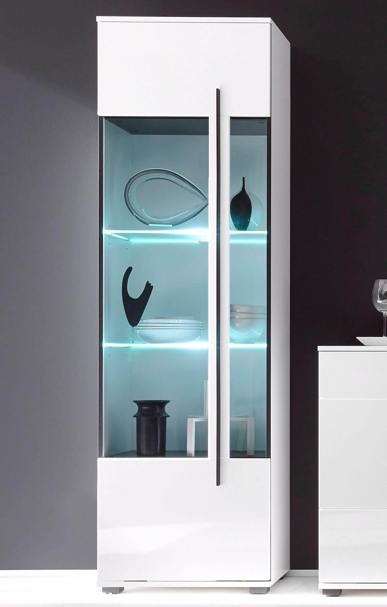 INOSIGN Vitrine »Cantara, Vitrinenschrank in Eiche Evoke oder weiß, Standvitrine«, schwarzer Stangengriff, ausreichend Stauraum, vielseitig einsetzbar