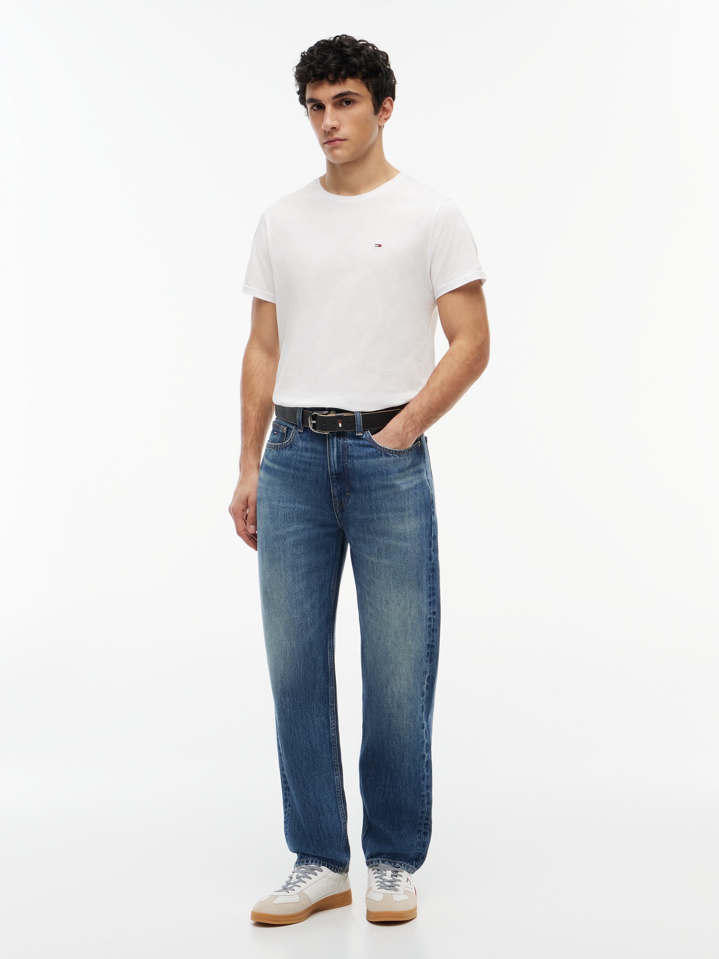 Tommy Jeans 5-Pocket-Jeans »SONNY REGULAR TAPERED CJ6034« Regular fit im Baumwoll-Lyocell-Mix
