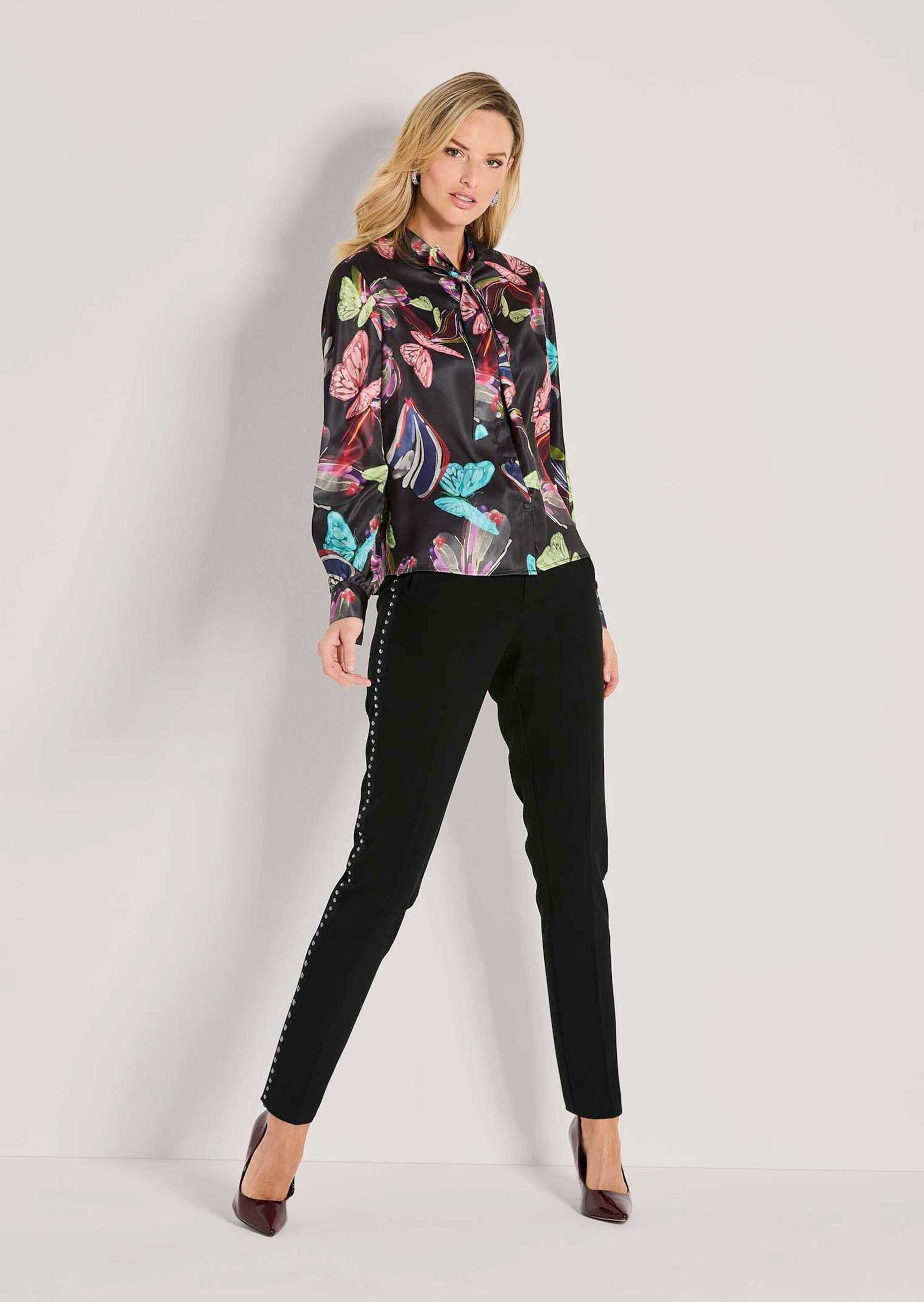 MADELEINE Langarmbluse »Hemdbluse Farbenfrohe Dschungel-Print Bluse« Mit Schluppenband